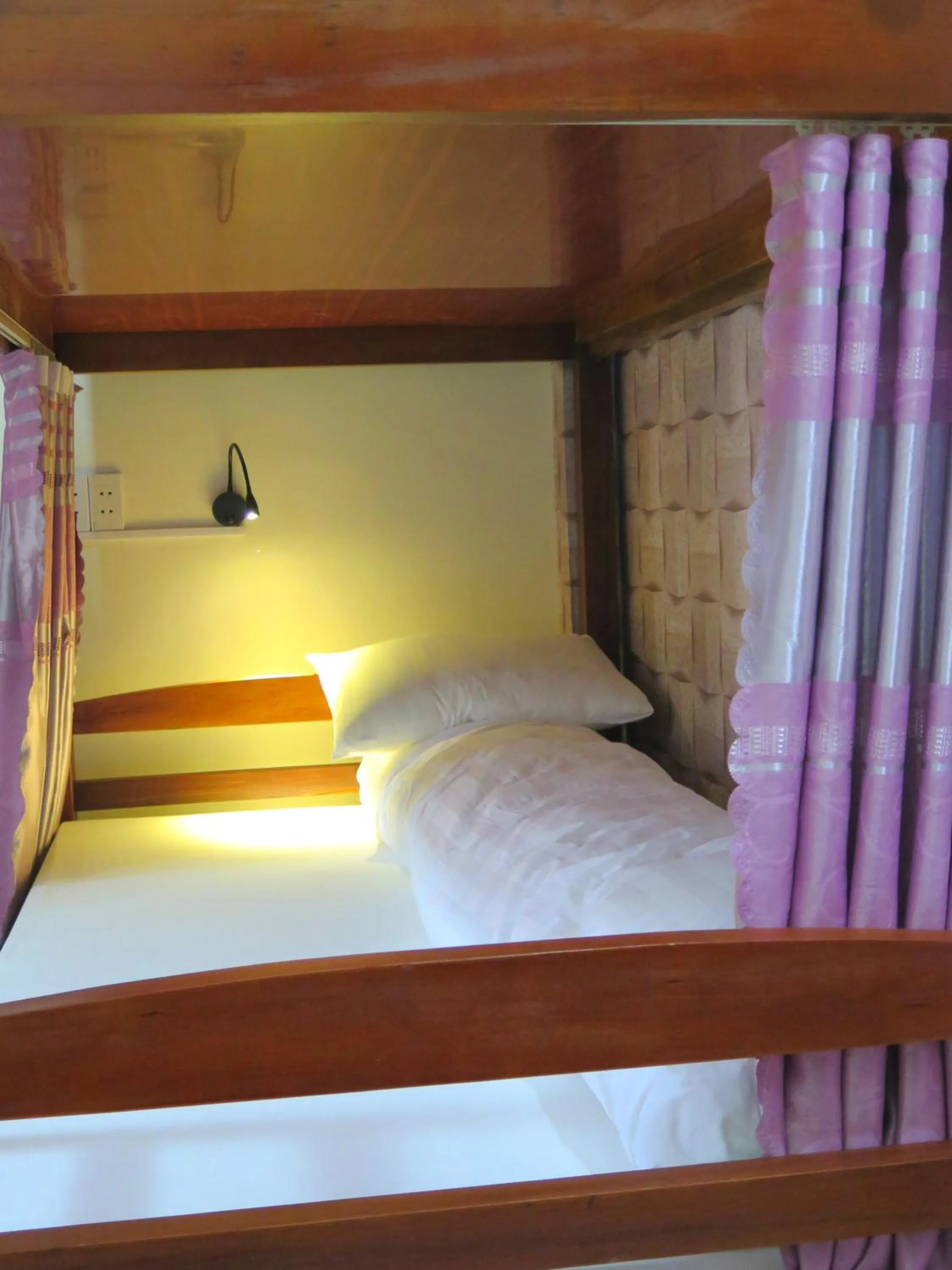 Bed in Ha Giang 1 Hostel and Loop Tour