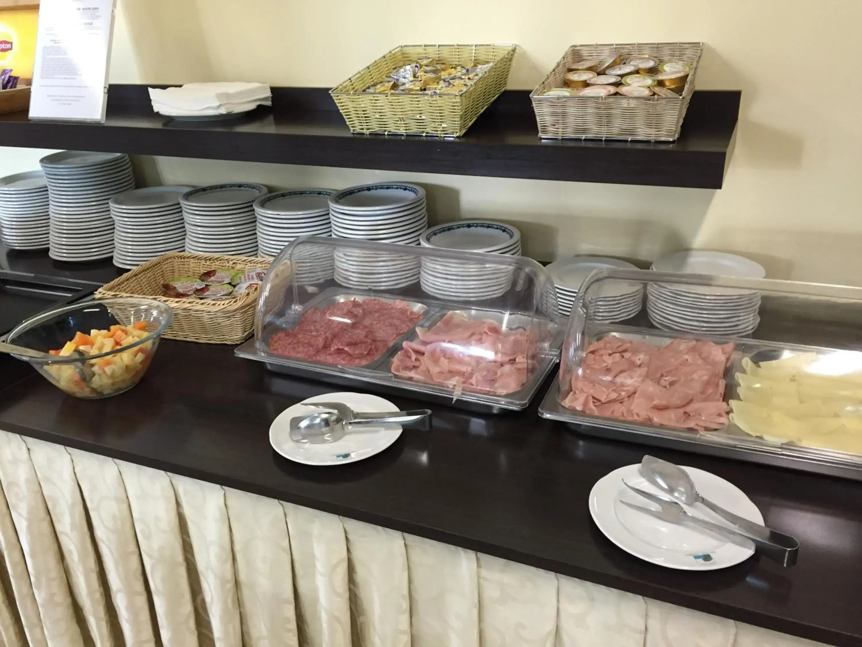 Buffet breakfast in Hotel Beau Soleil