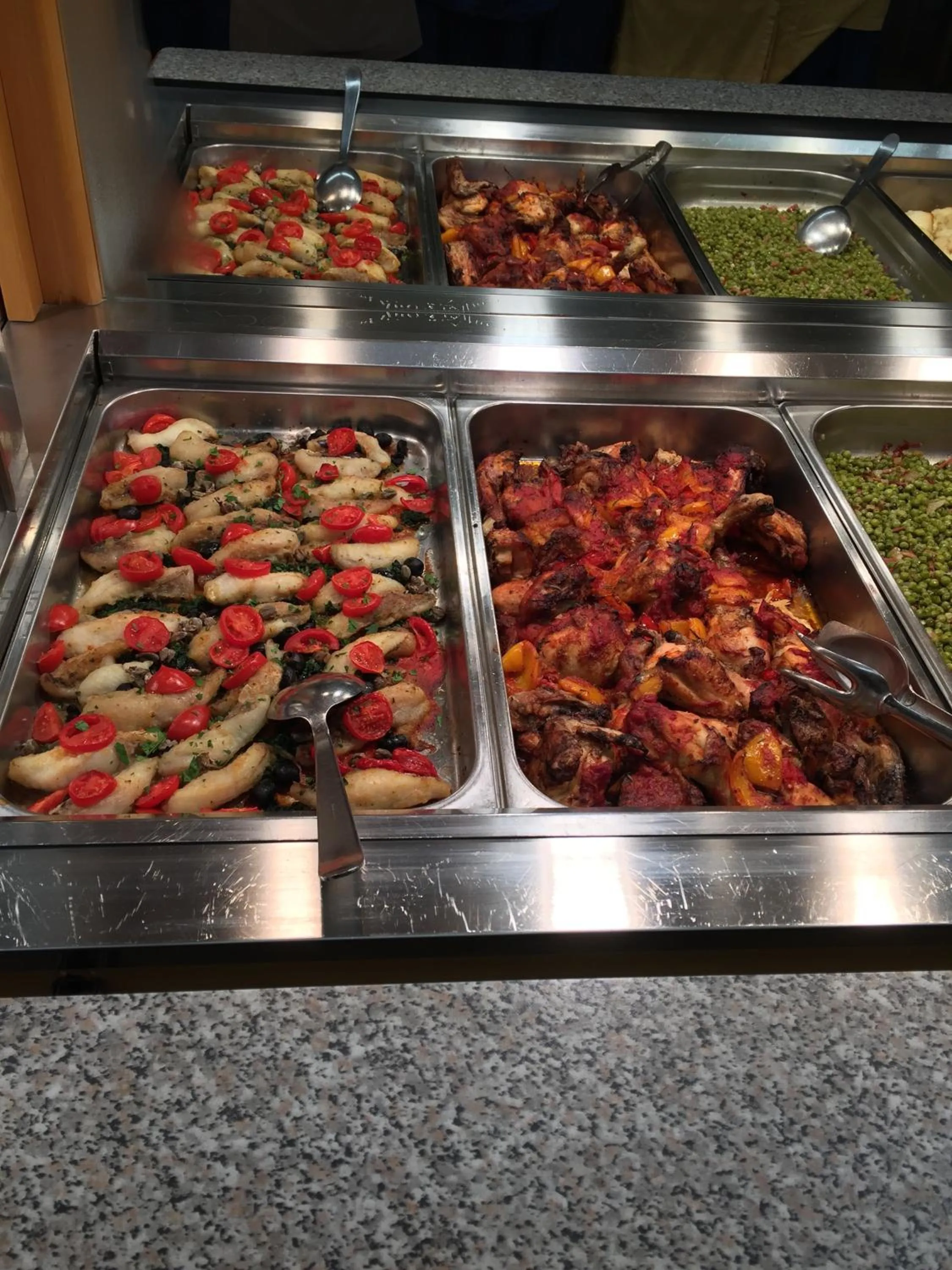 Restaurant/places to eat in Hotel Beau Soleil