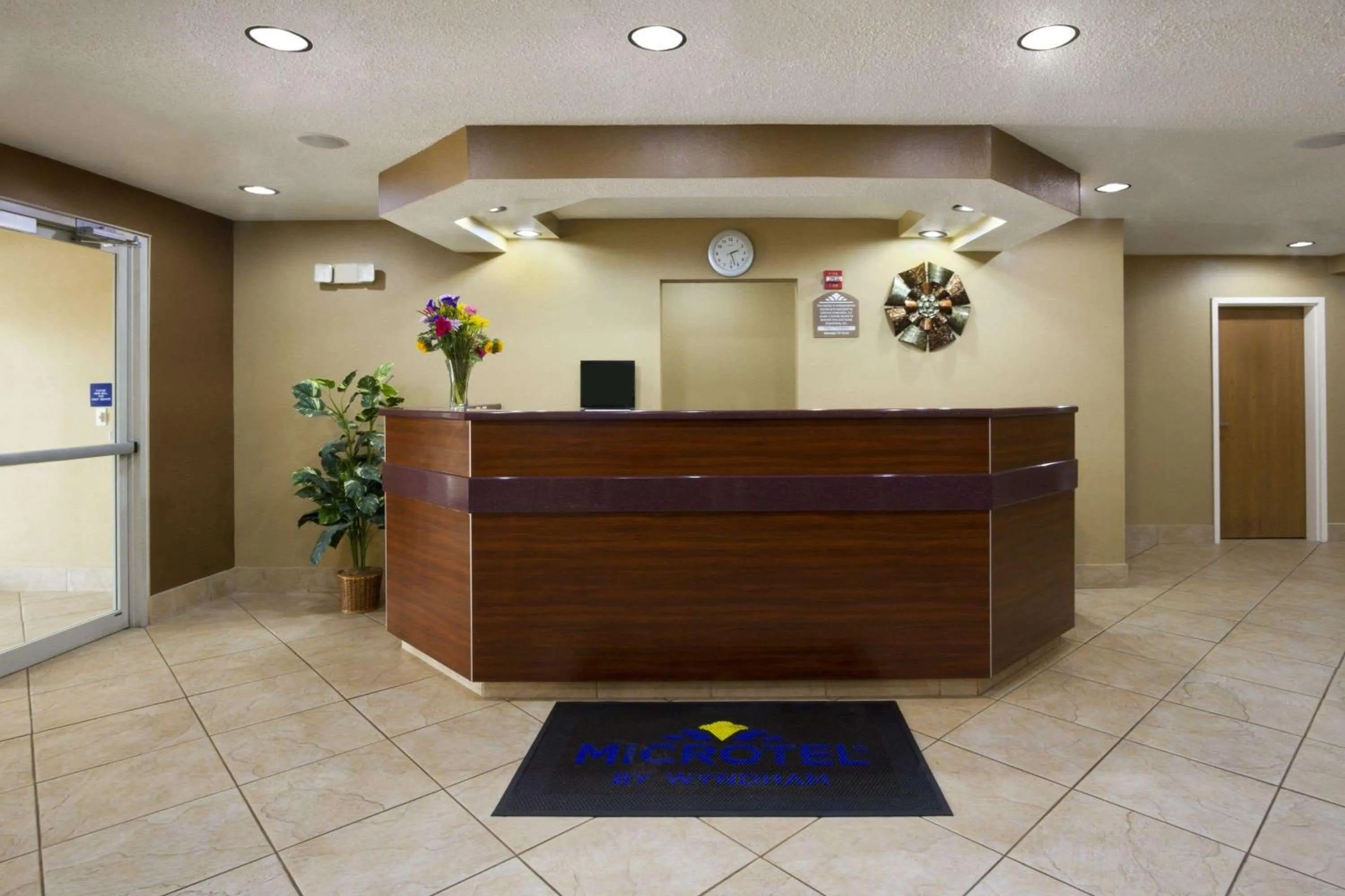 Lobby or reception in Microtel Inn & Suites by Wyndham Lithonia/Stone Mountain