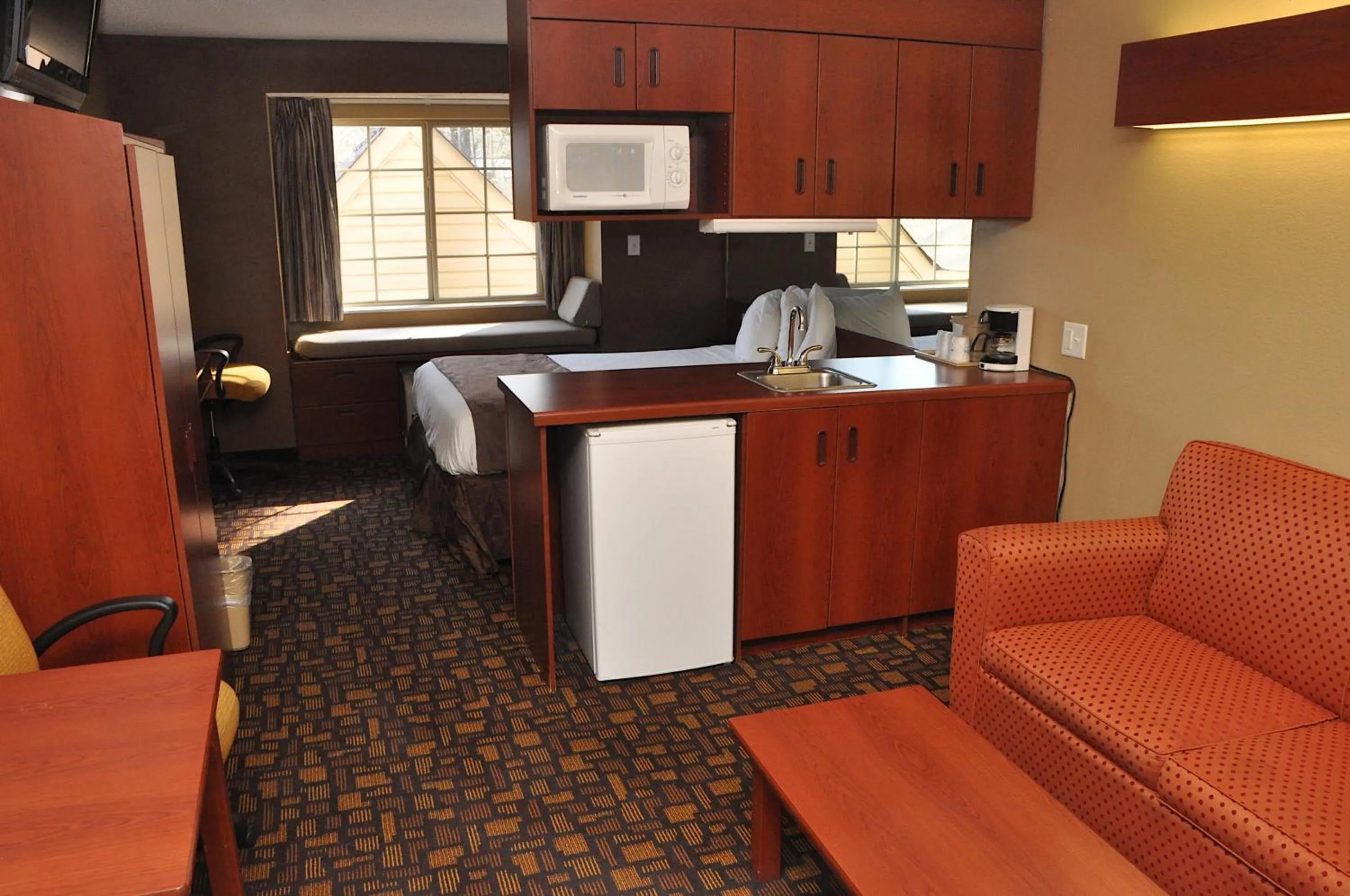 Living room in Microtel Inn & Suites by Wyndham Lithonia/Stone Mountain