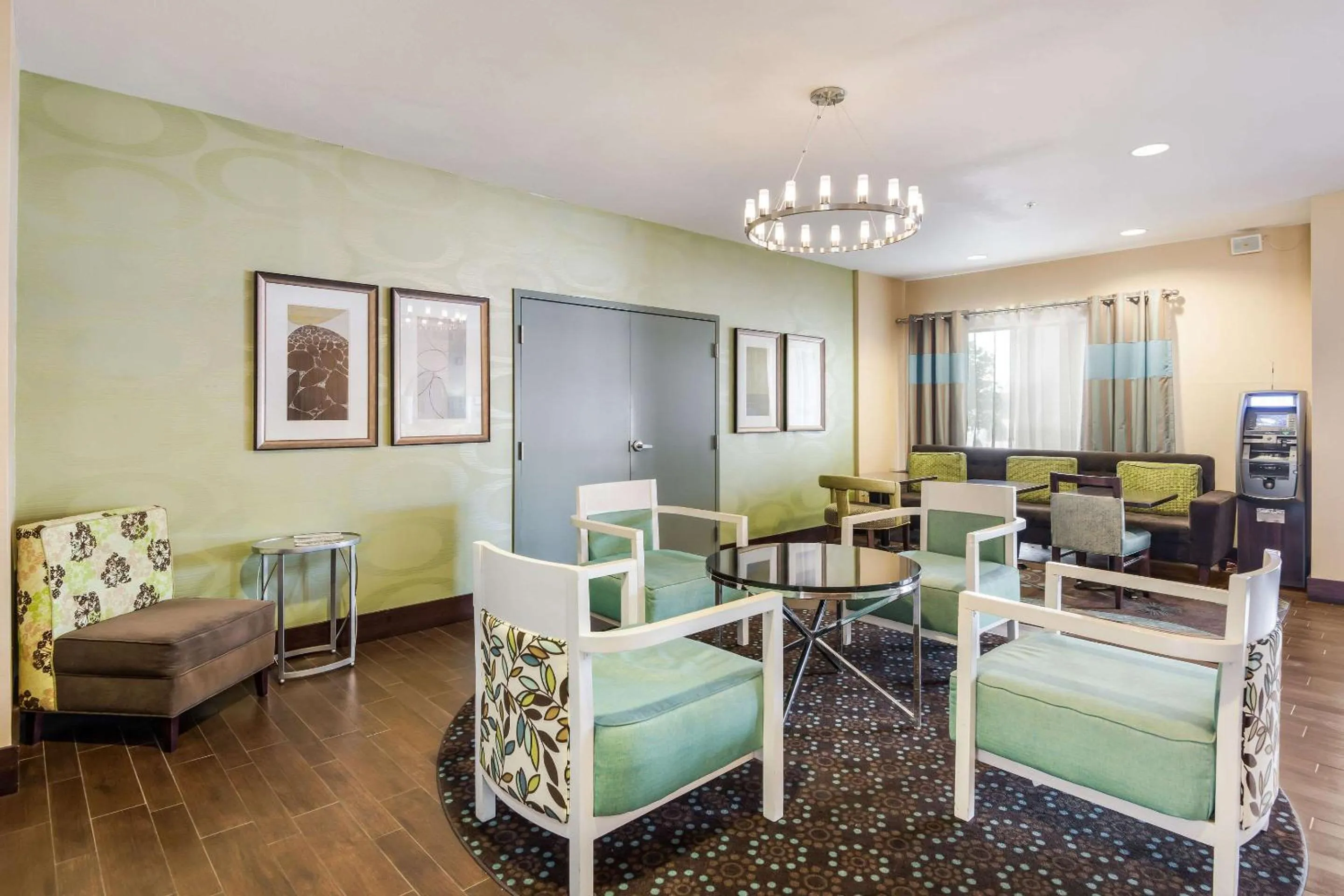 Lobby or reception in Quality Inn & Suites Quincy - Downtown