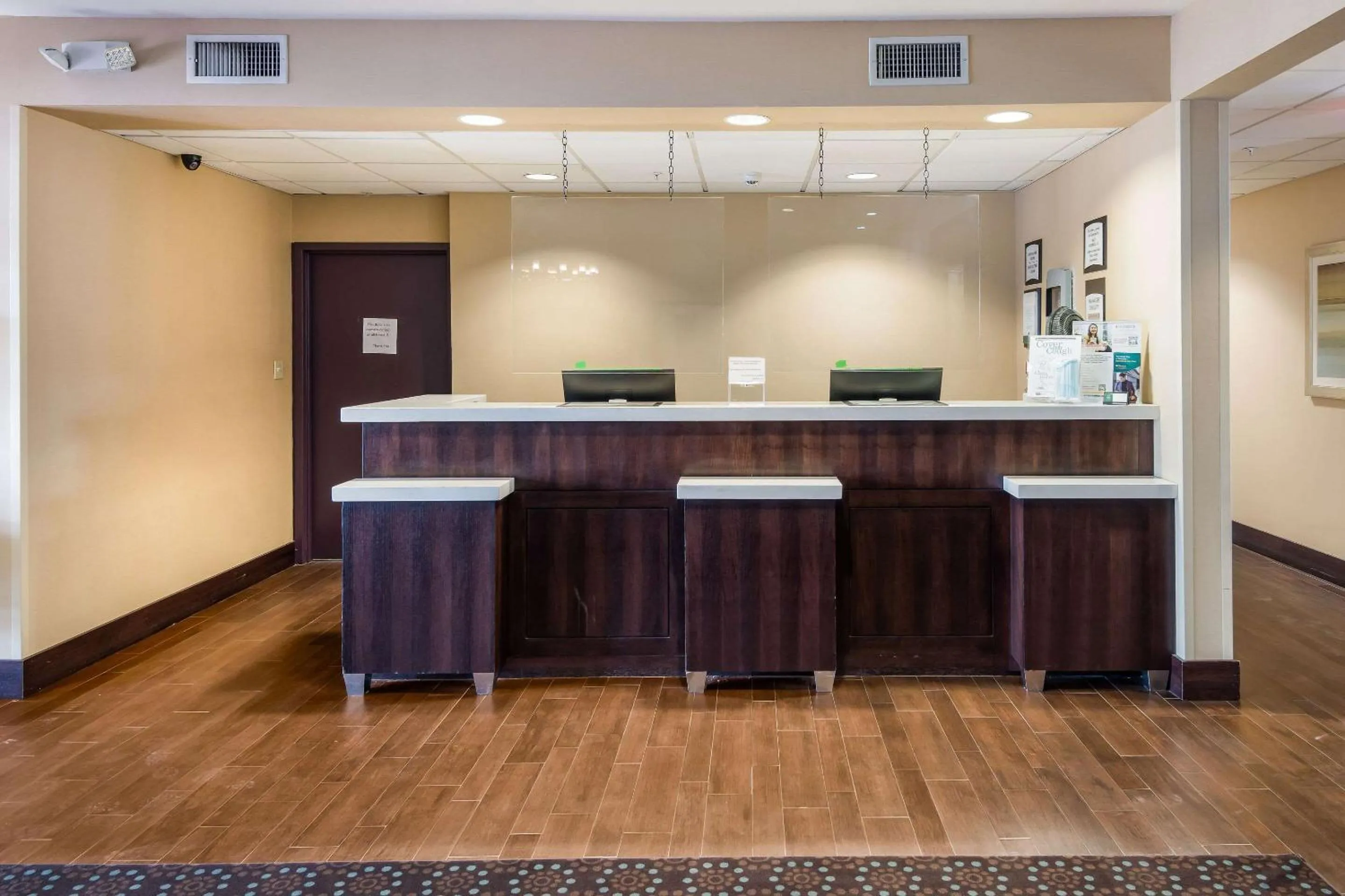 Lobby or reception in Quality Inn & Suites Quincy - Downtown