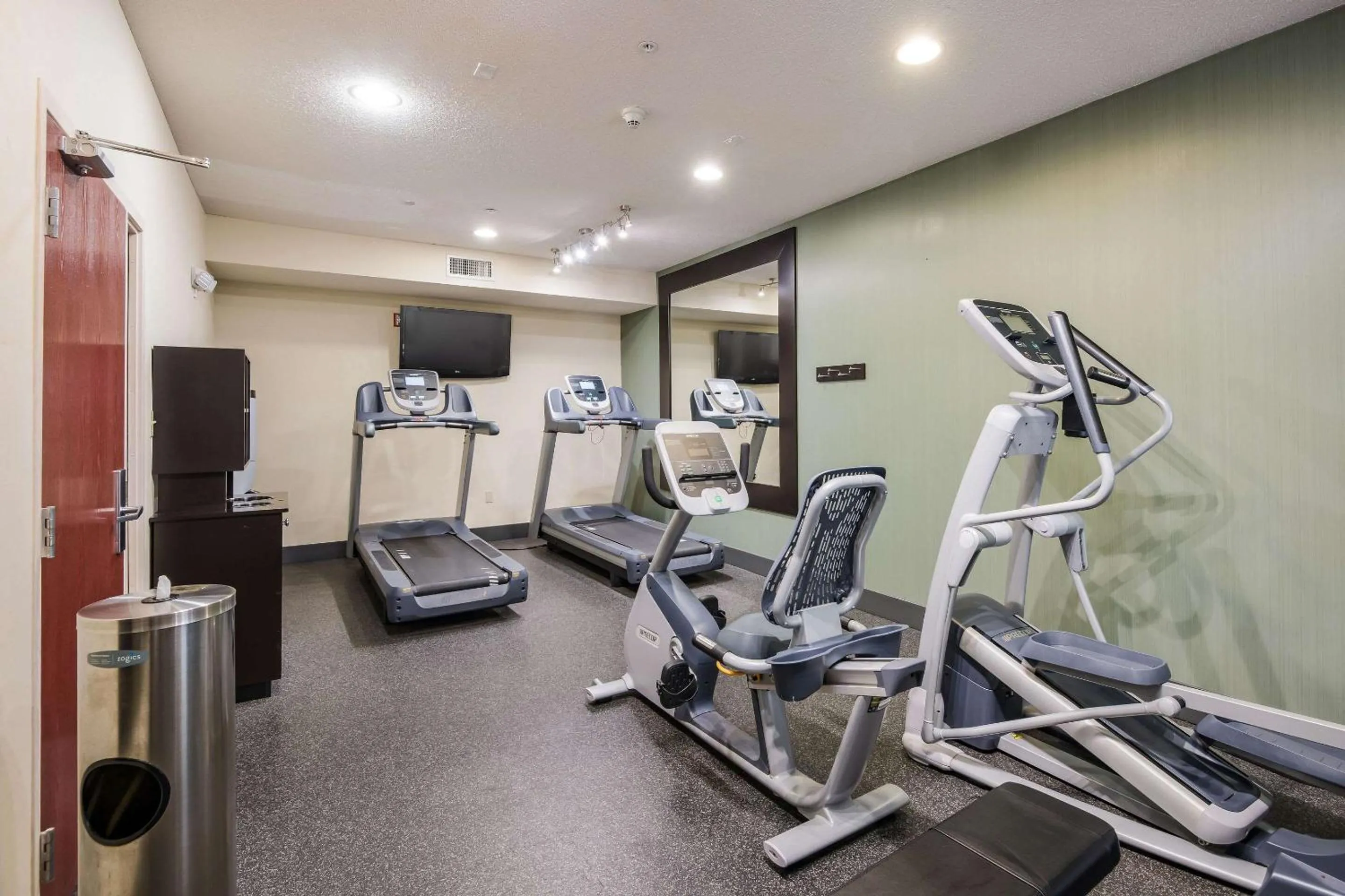 Fitness centre/facilities in Quality Inn & Suites Quincy - Downtown