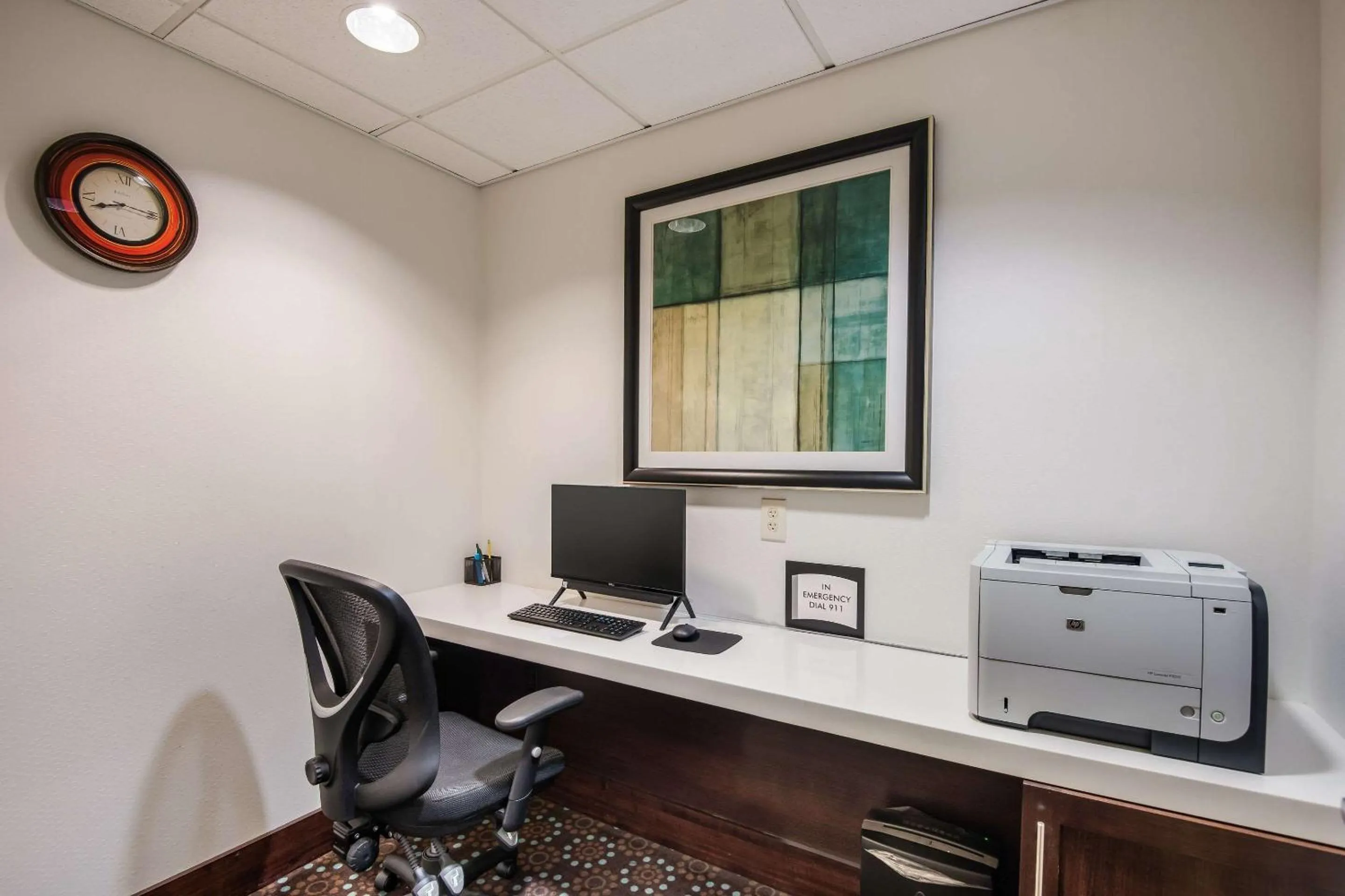 Business facilities in Quality Inn & Suites Quincy - Downtown