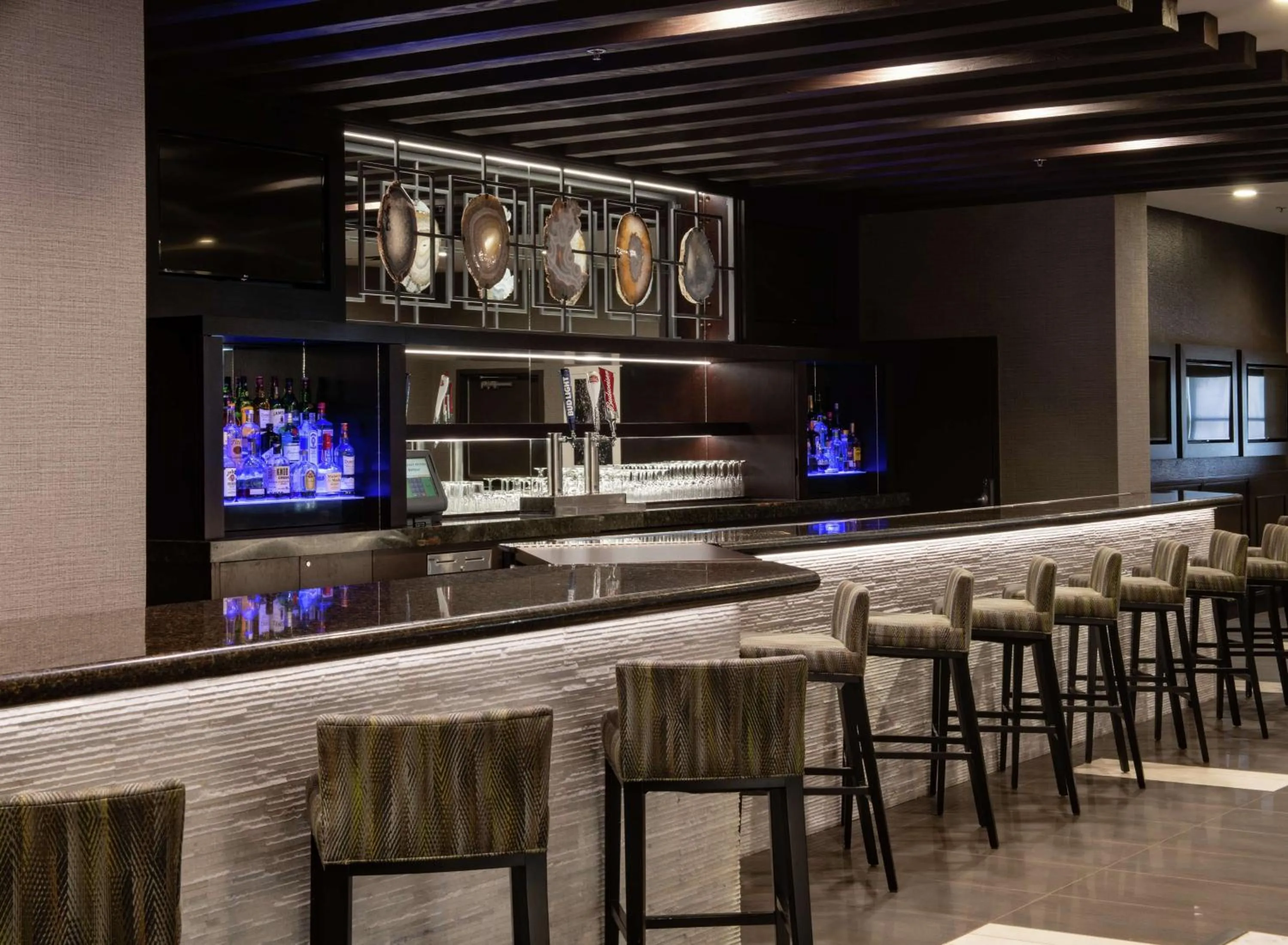 Lounge or bar in Embassy Suites by Hilton Las Vegas