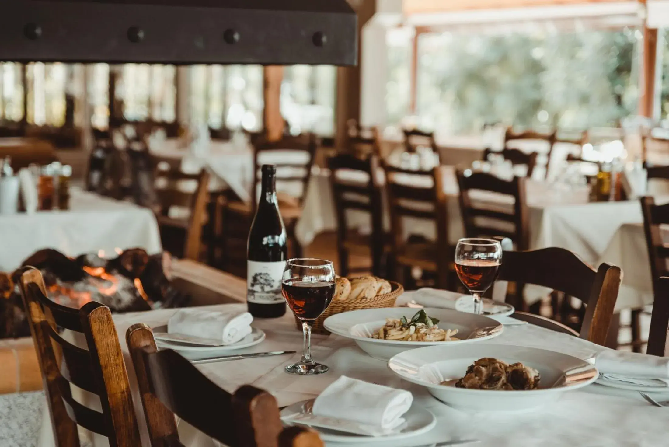 Restaurant/places to eat in Idi Hotel Restaurant/places to eat in Idi Hotel