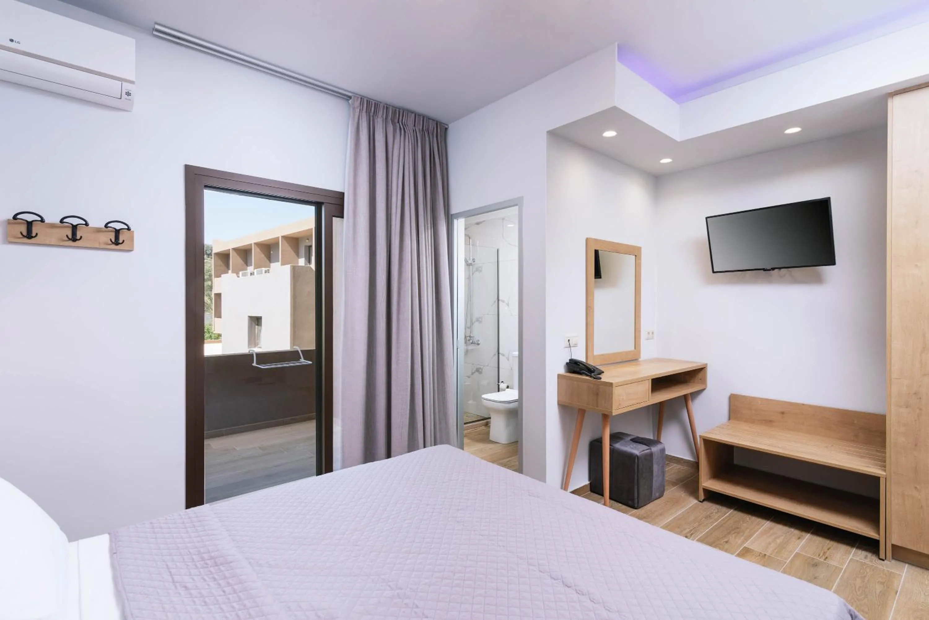 Bedroom, Bed in Idi Hotel