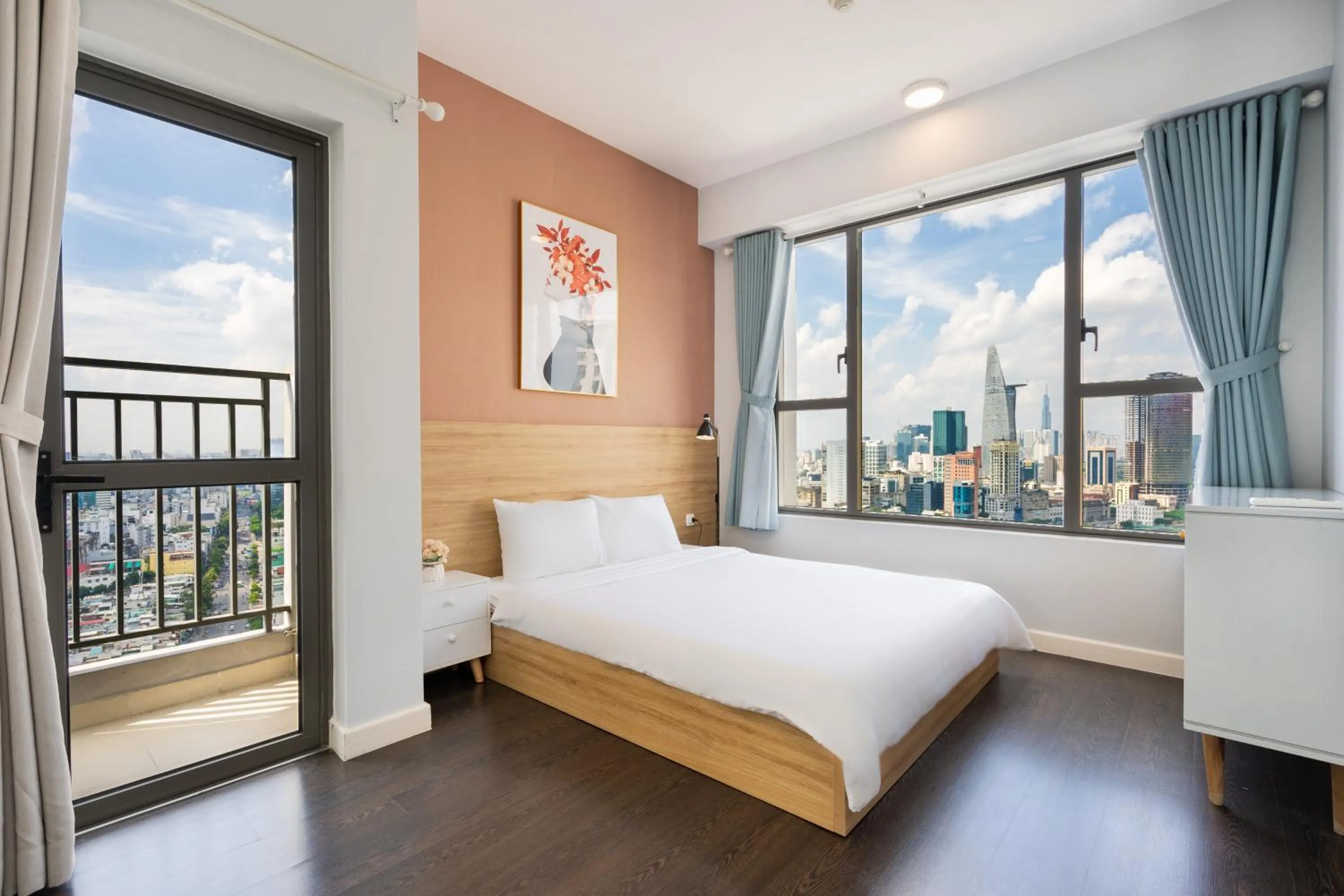 Bed in TeeUp Home - Infinity Pool Signature