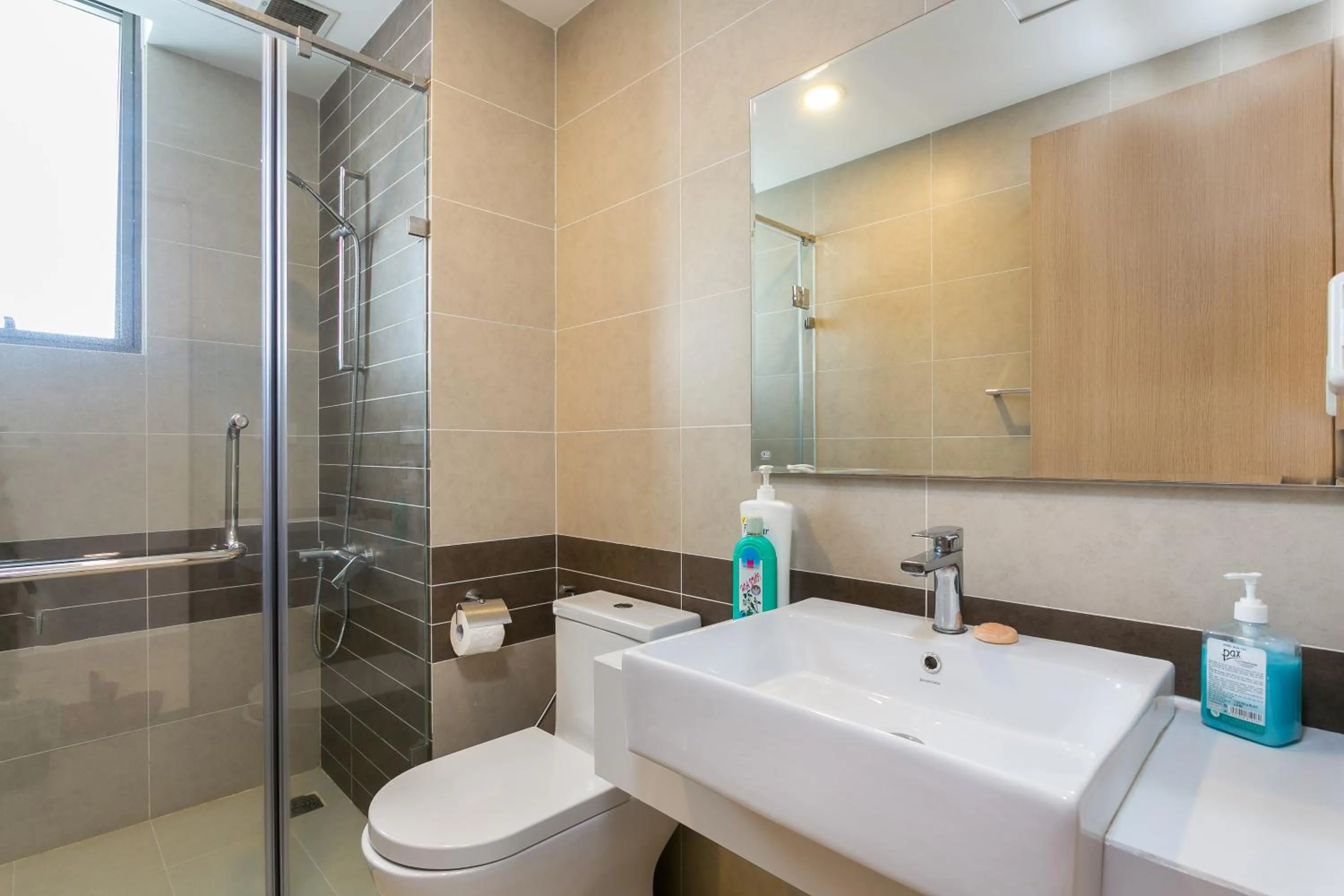 Shower in TeeUp Home - Infinity Pool Signature