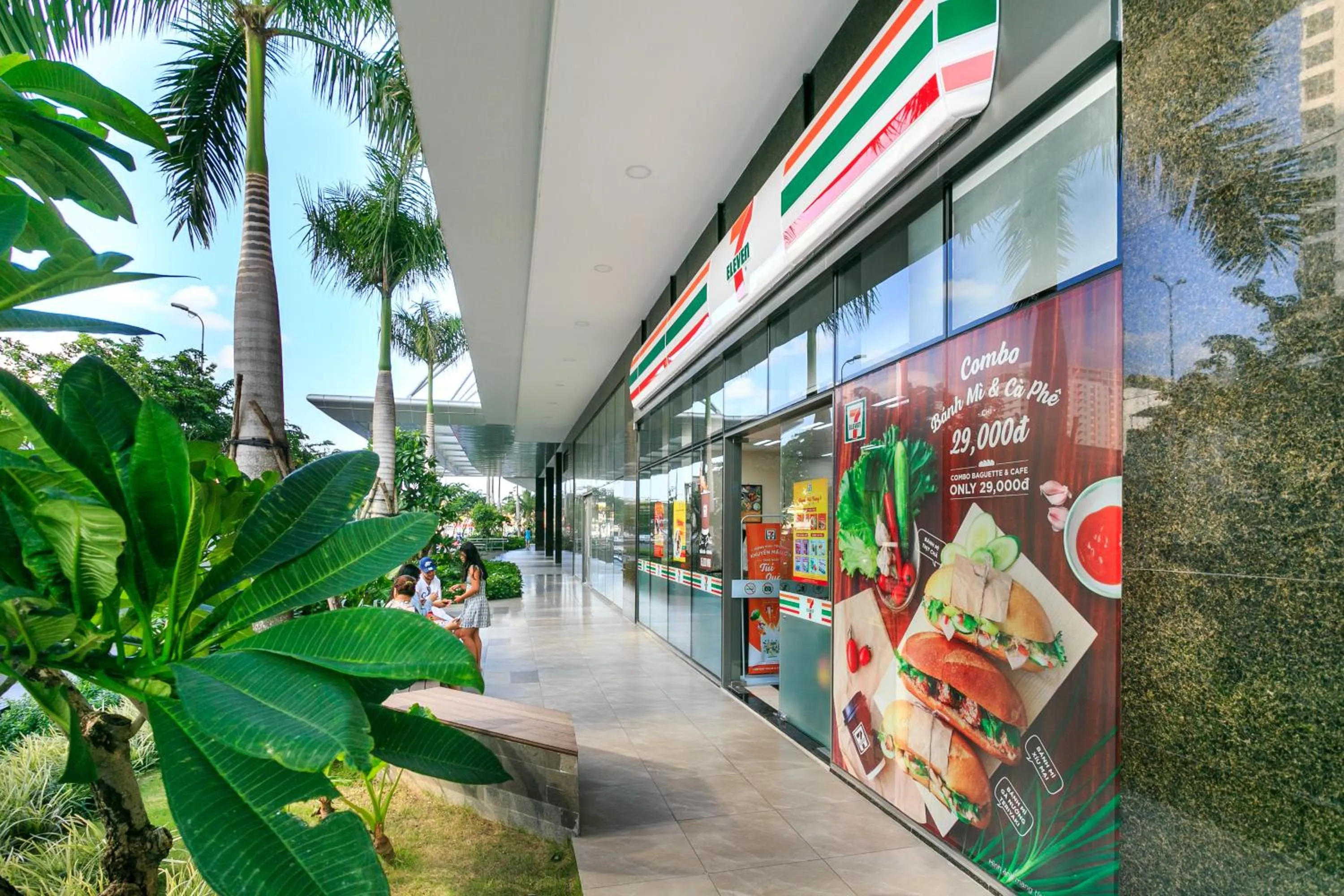 Food and drinks in TeeUp Home - Infinity Pool Signature