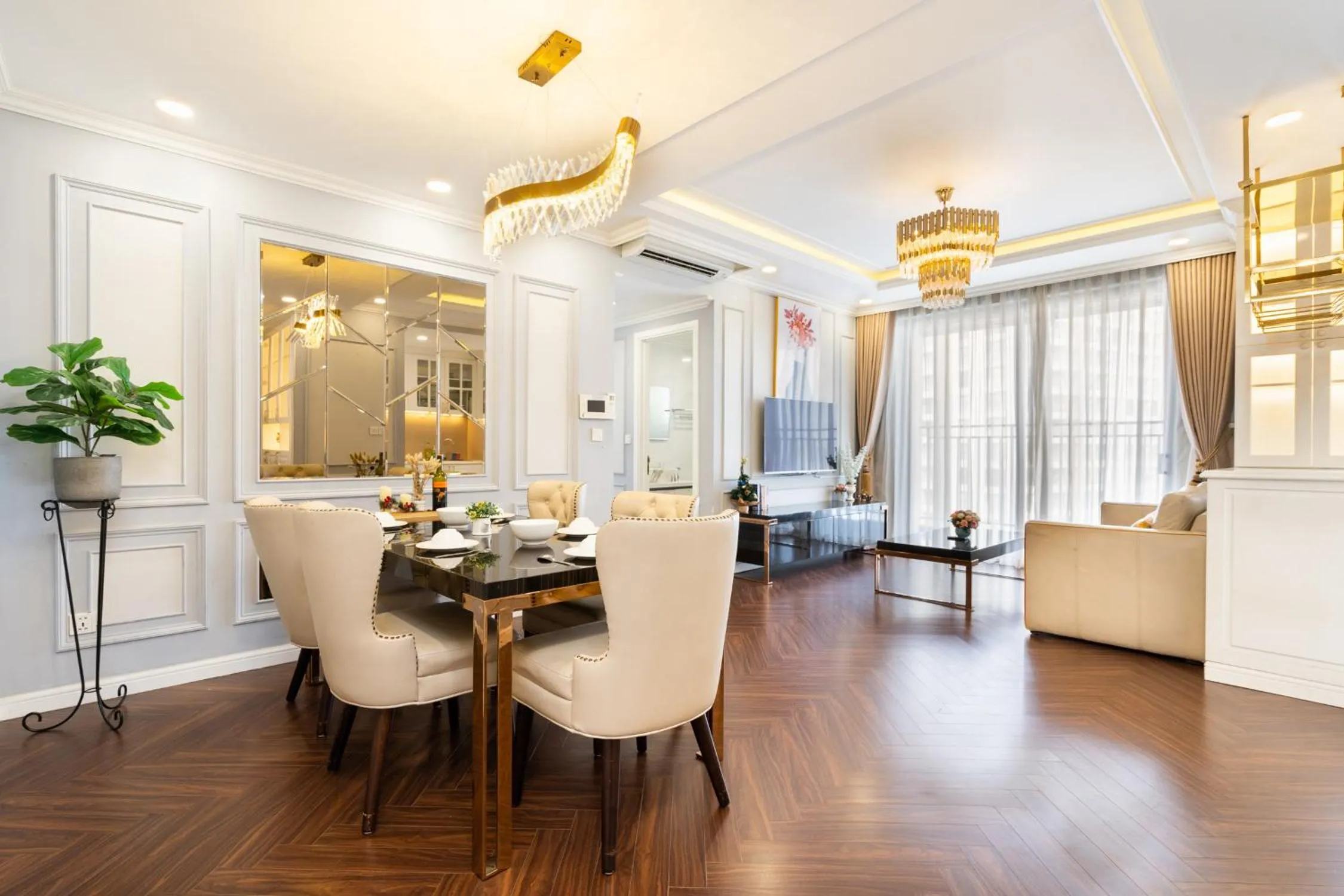 TeeUp Home - Infinity Pool Signature