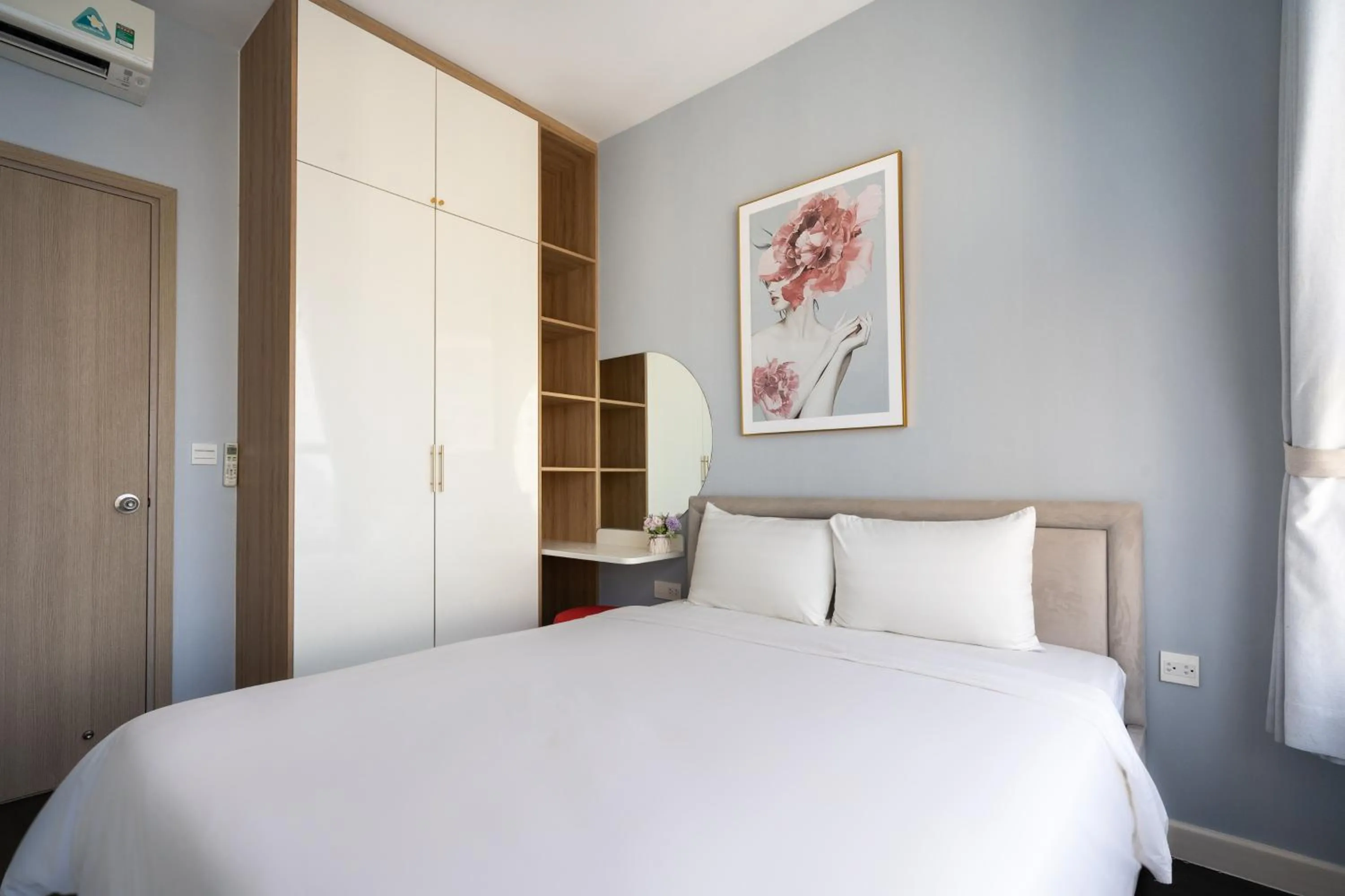 Bed in TeeUp Home - Infinity Pool Signature