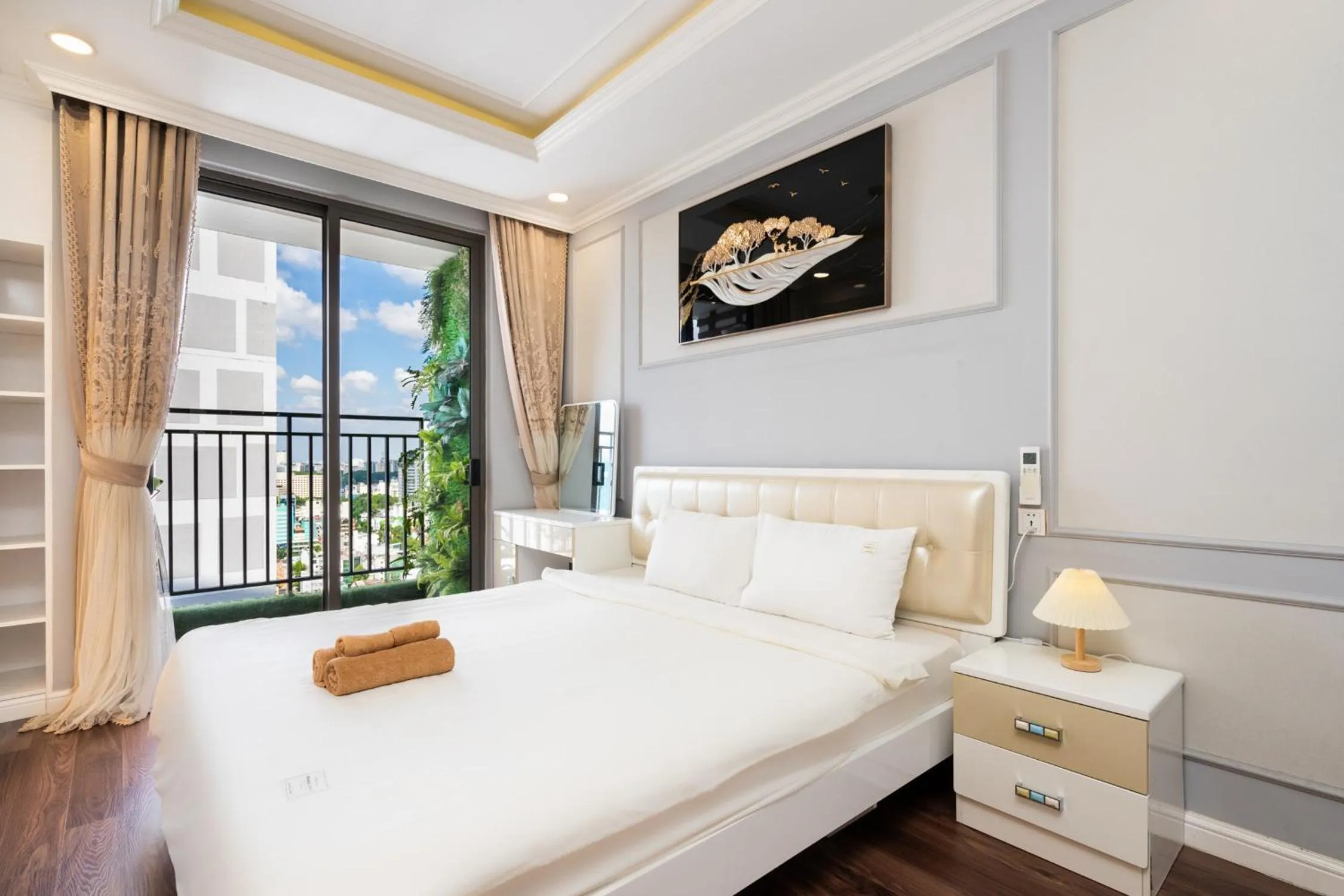 Bed in TeeUp Home - Infinity Pool Signature