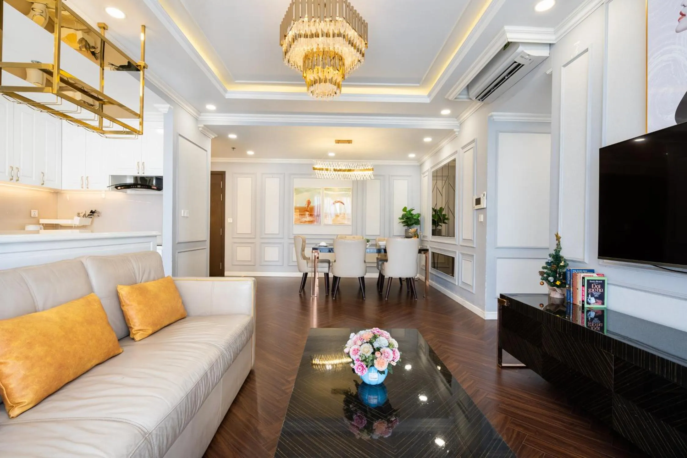 TeeUp Home - Infinity Pool Signature