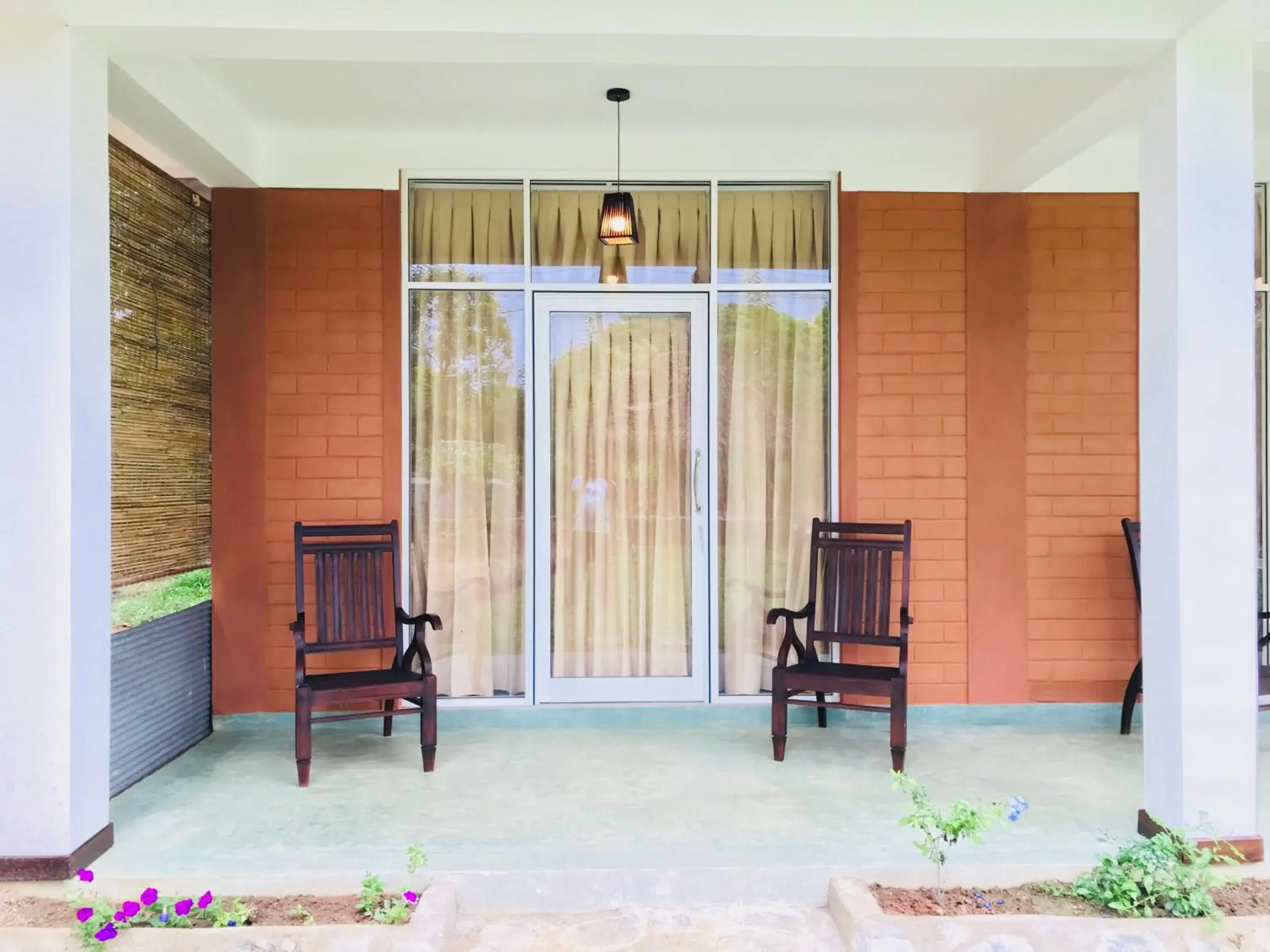 Deluxe Double Room - single occupancy in Sigiriya Rock Hide Deluxe Double Room - single occupancy in Sigiriya Rock Hide