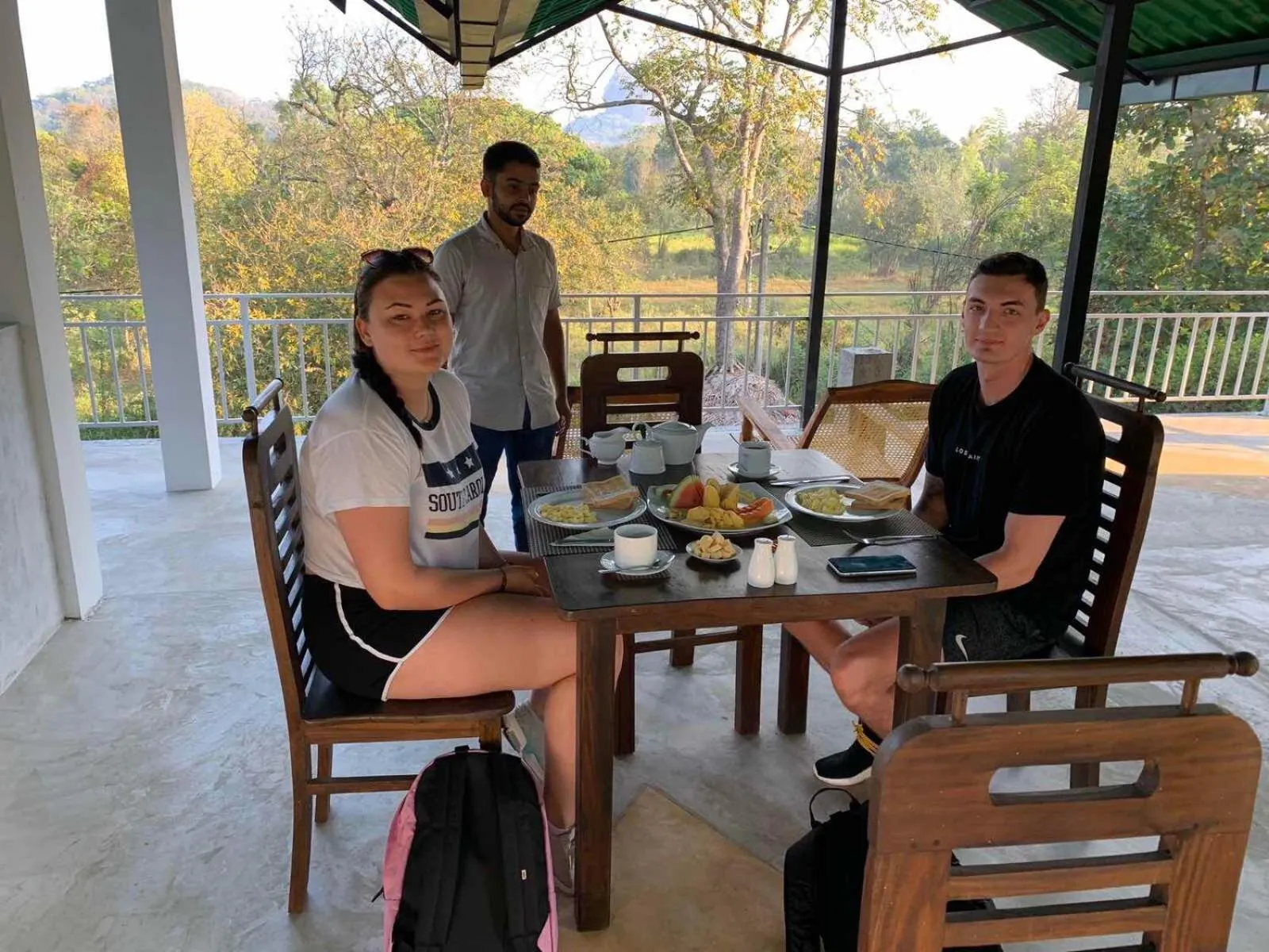 Restaurant/places to eat in Sigiriya Rock Hide