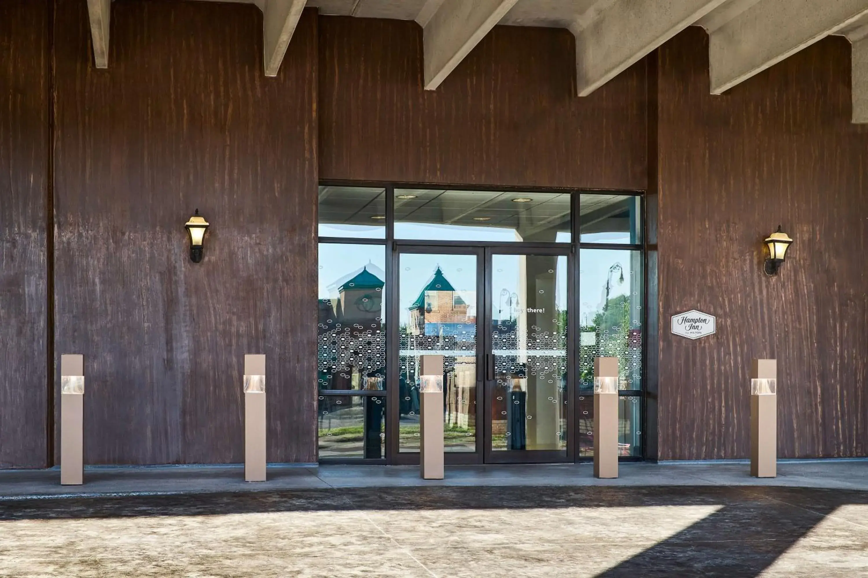 Property building in Hampton Inn Massillon Property building in Hampton Inn Massillon