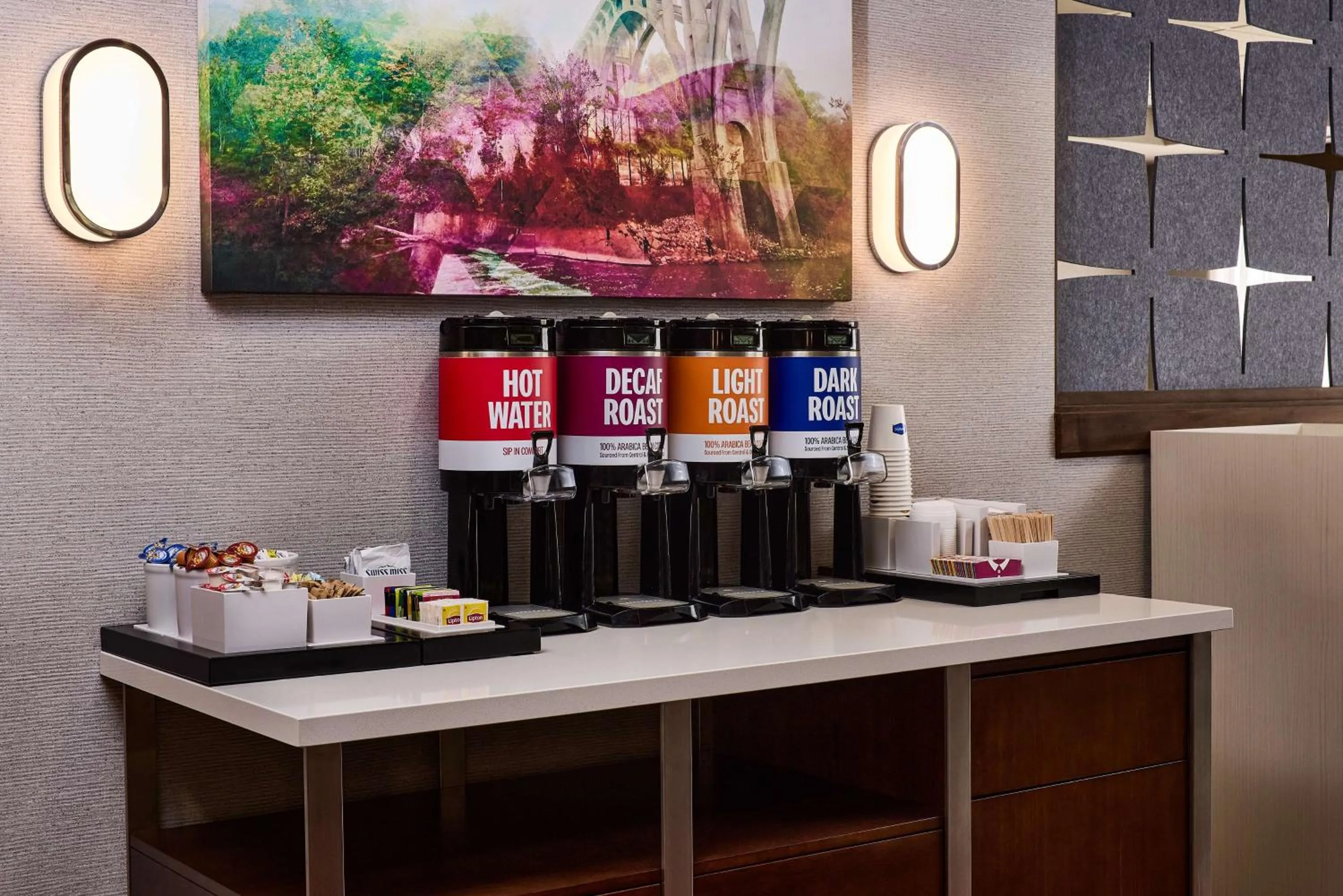 Lobby or reception in Hampton Inn Massillon