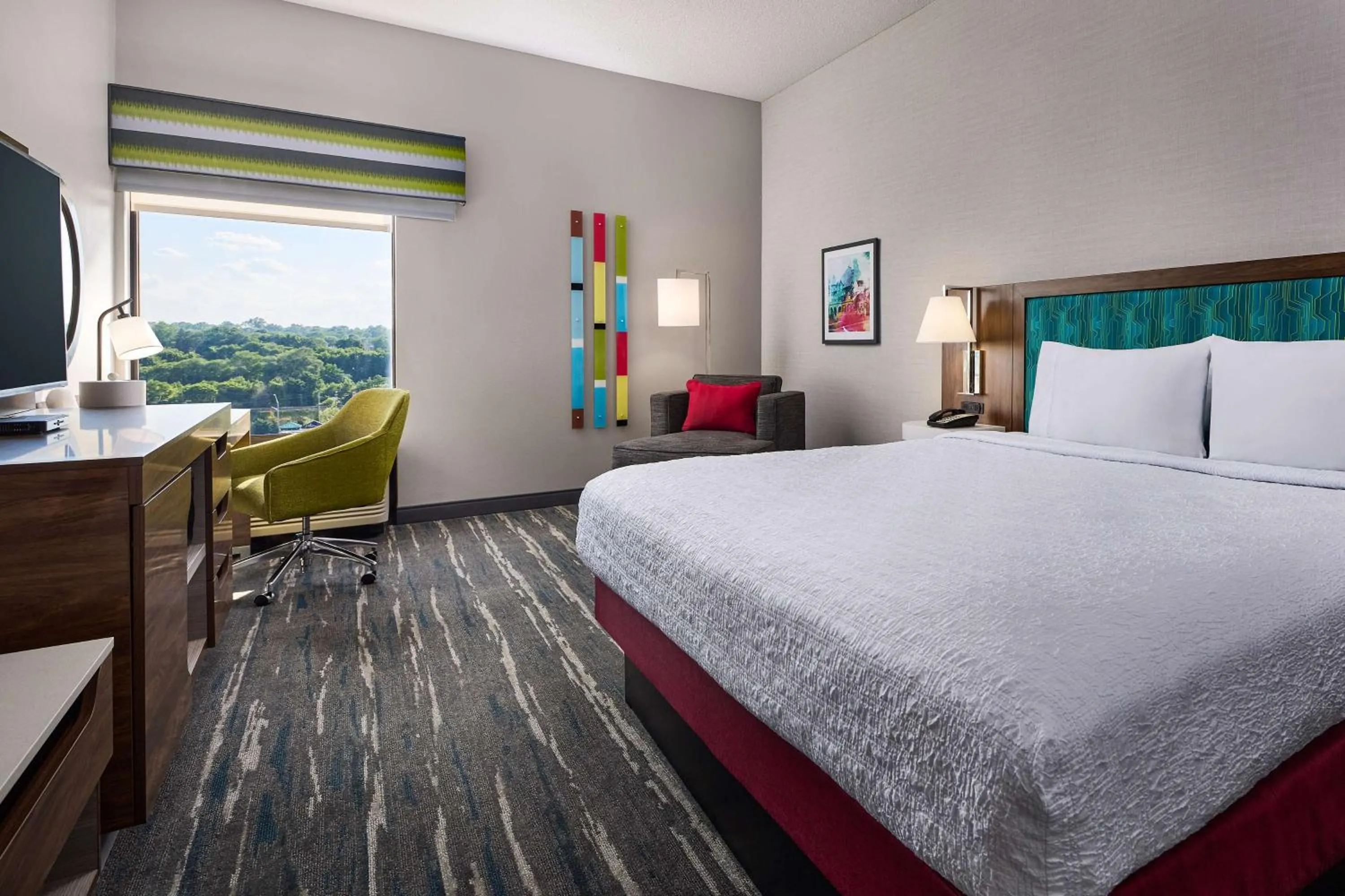 Bed in Hampton Inn Massillon