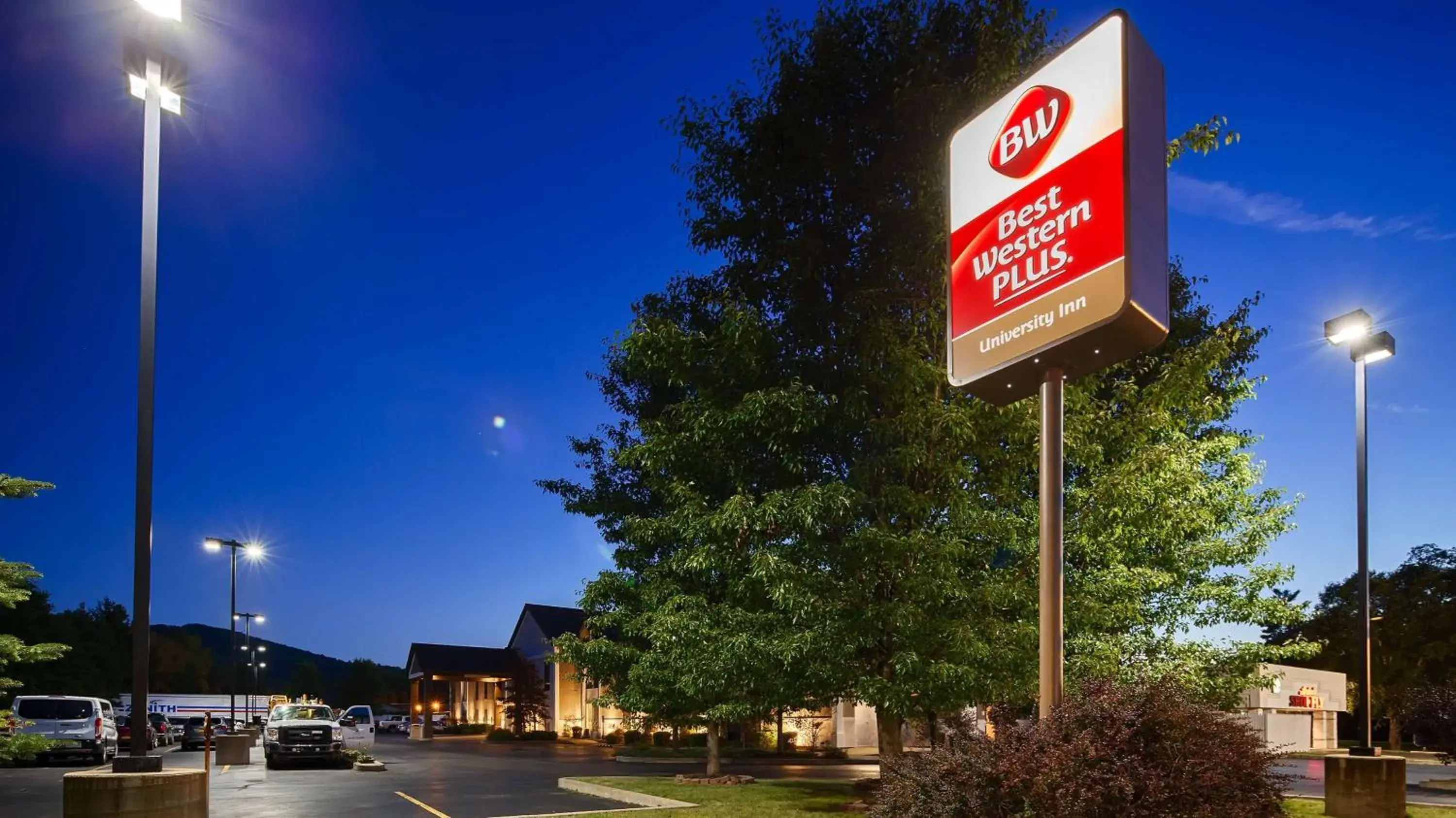 Property building in Best Western Plus University Inn Property building in Best Western Plus University Inn