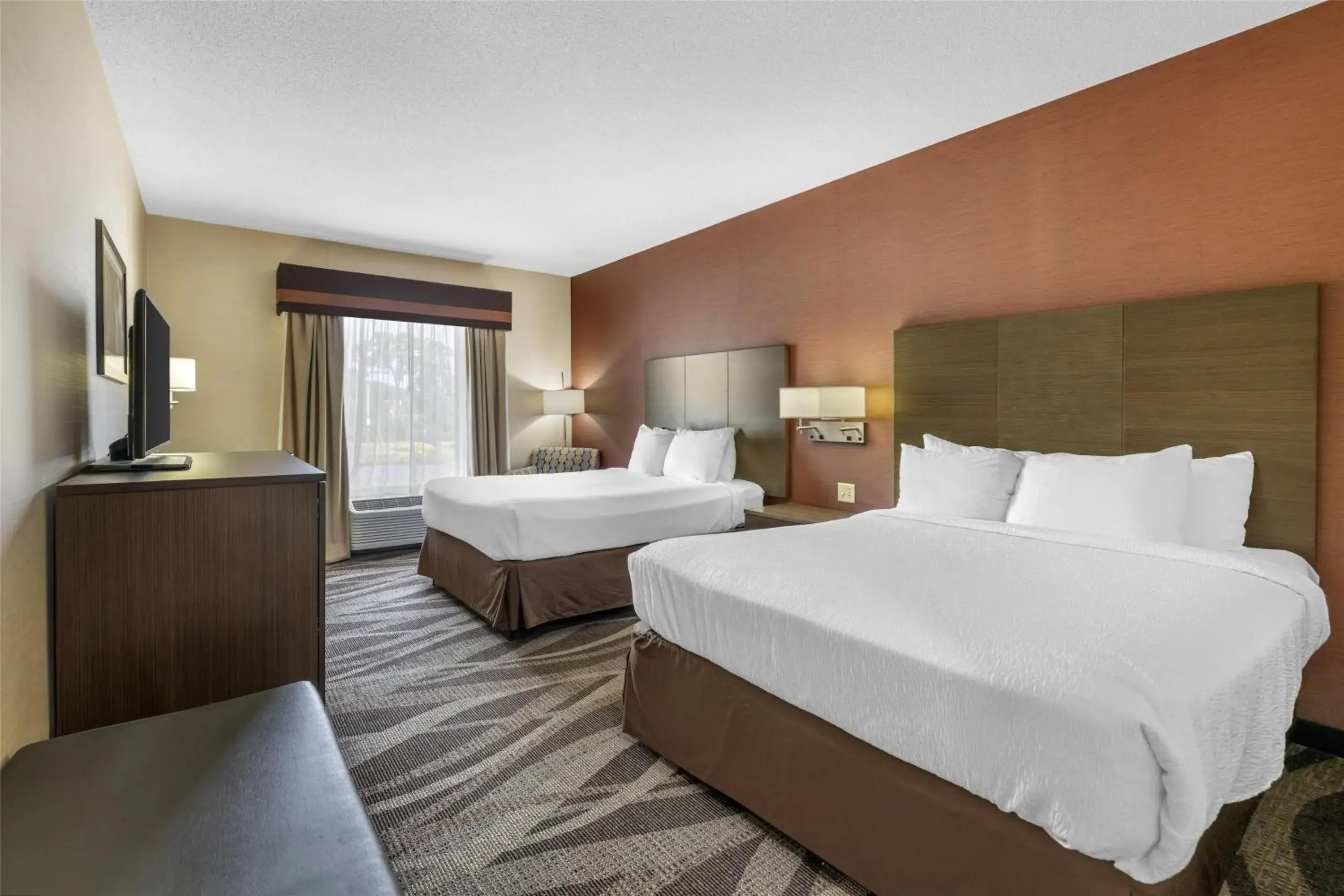 Queen Room with Two Queen Beds with Sofa Bed in Best Western Plus University Inn Queen Room with Two Queen Beds with Sofa Bed in Best Western Plus University Inn