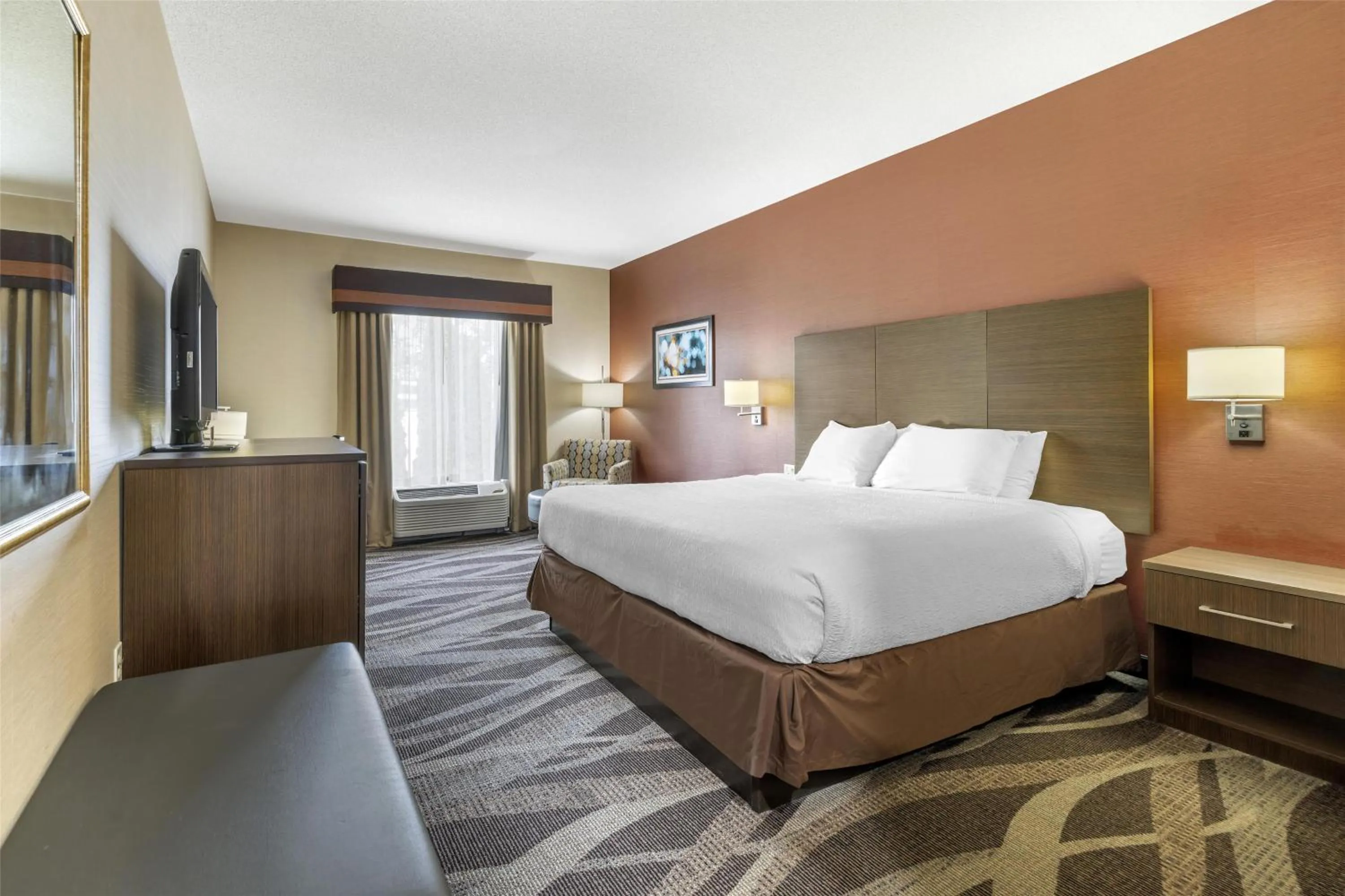 Bedroom, Bed in Best Western Plus University Inn