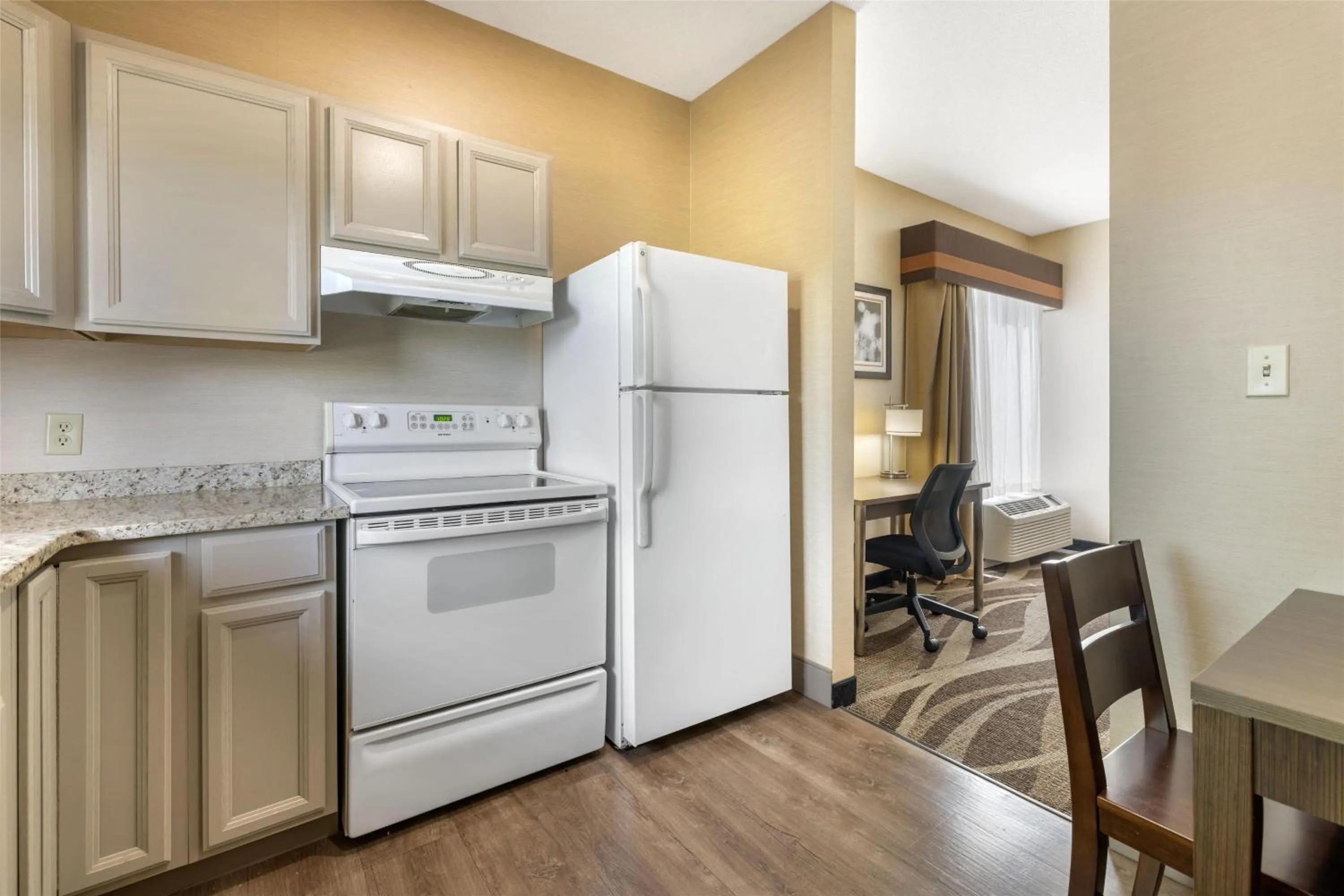 Bedroom in Best Western Plus University Inn