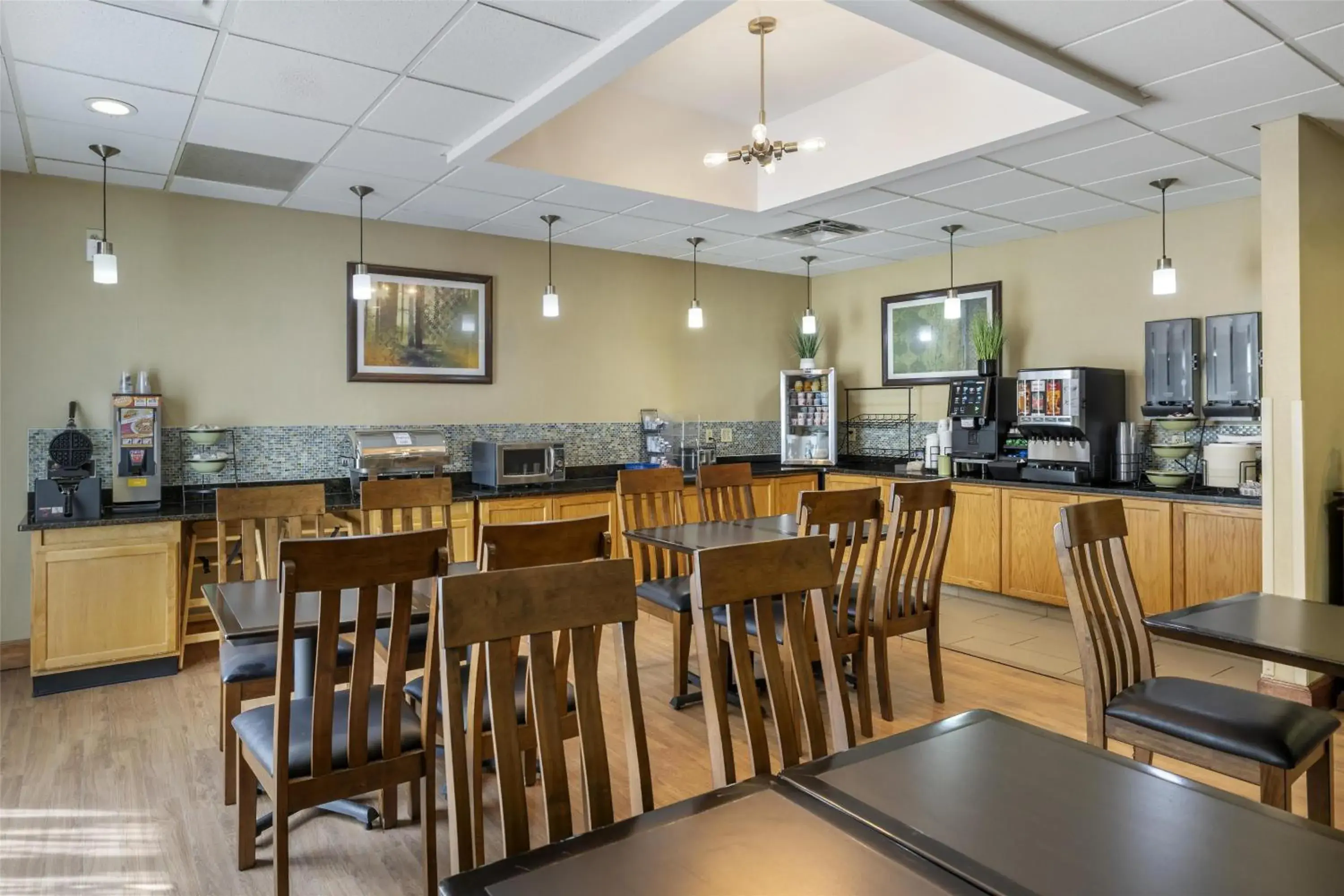 Breakfast in Best Western Plus University Inn Breakfast in Best Western Plus University Inn