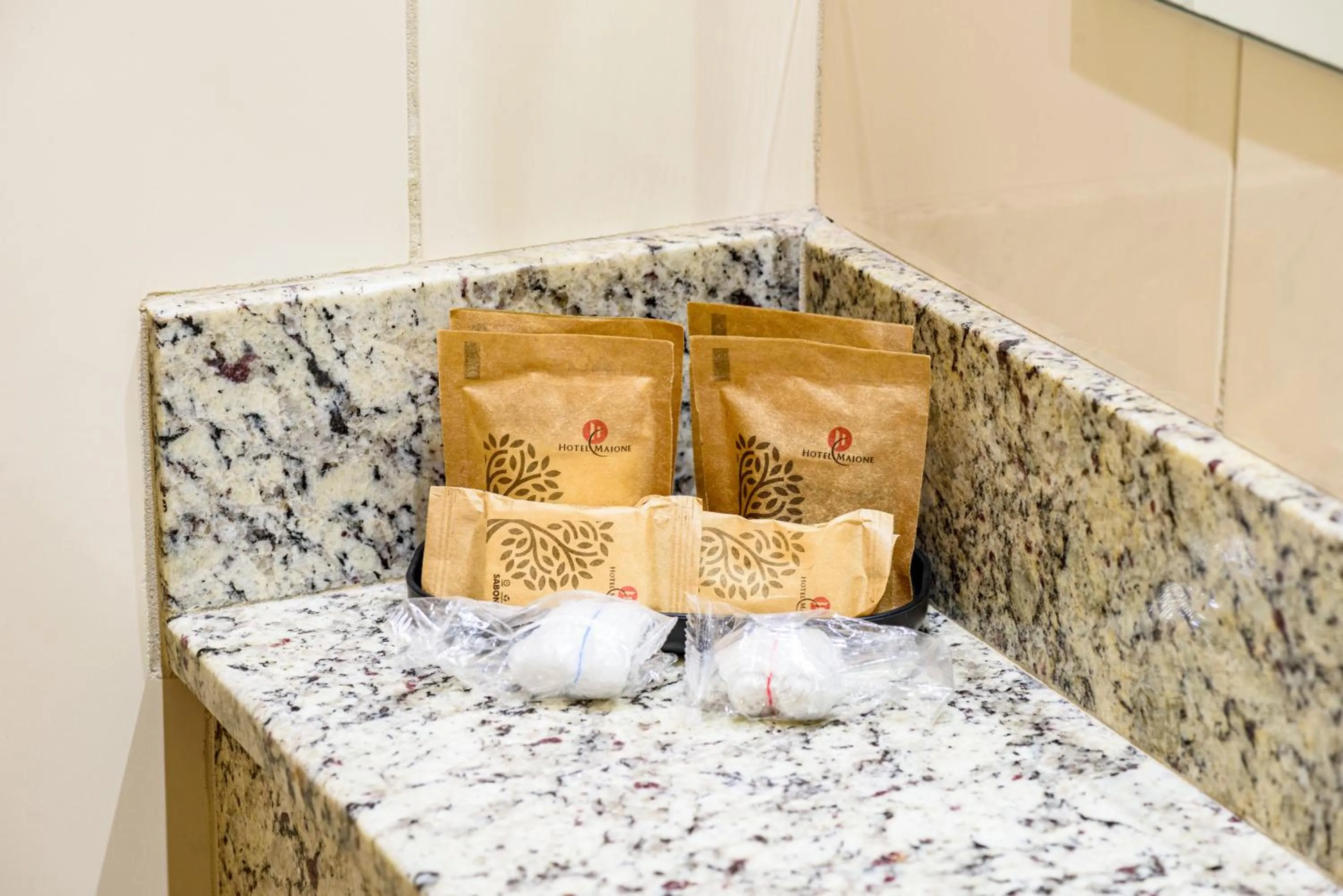 Bathroom in Hotel Maione