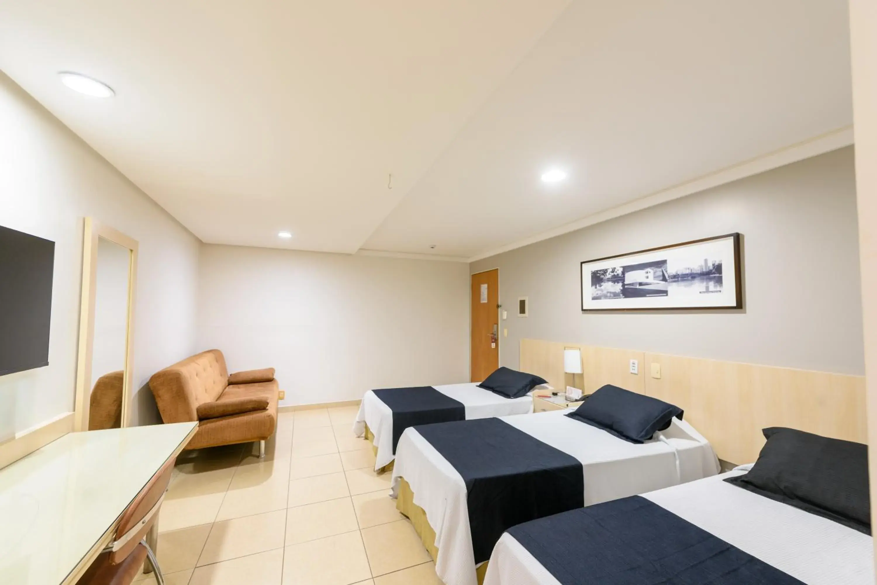 Triple Room - Disability Access in Hotel Maione Triple Room - Disability Access in Hotel Maione
