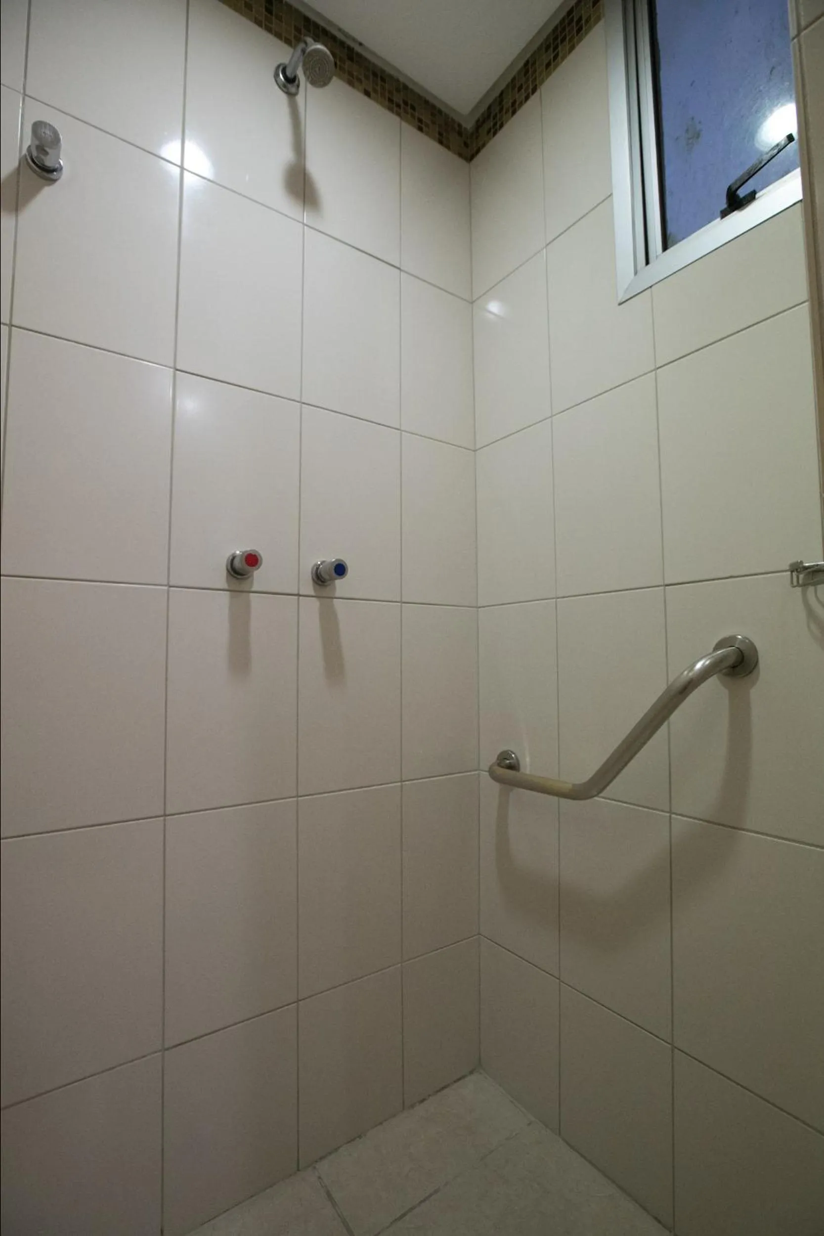 Bathroom in Hotel Maione