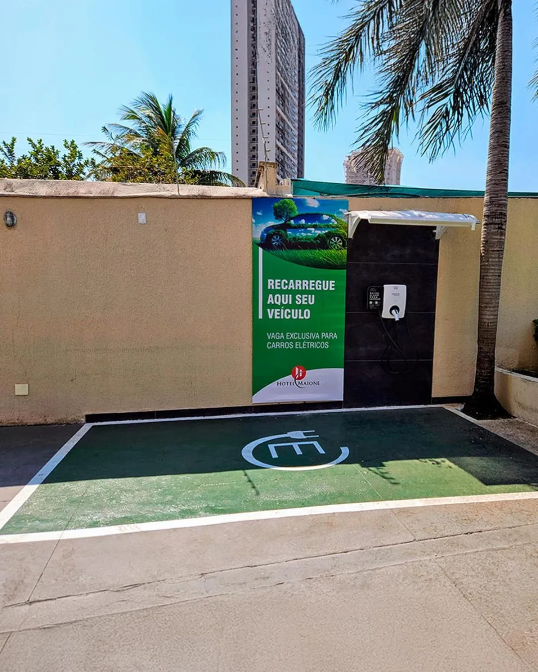 Parking in Hotel Maione