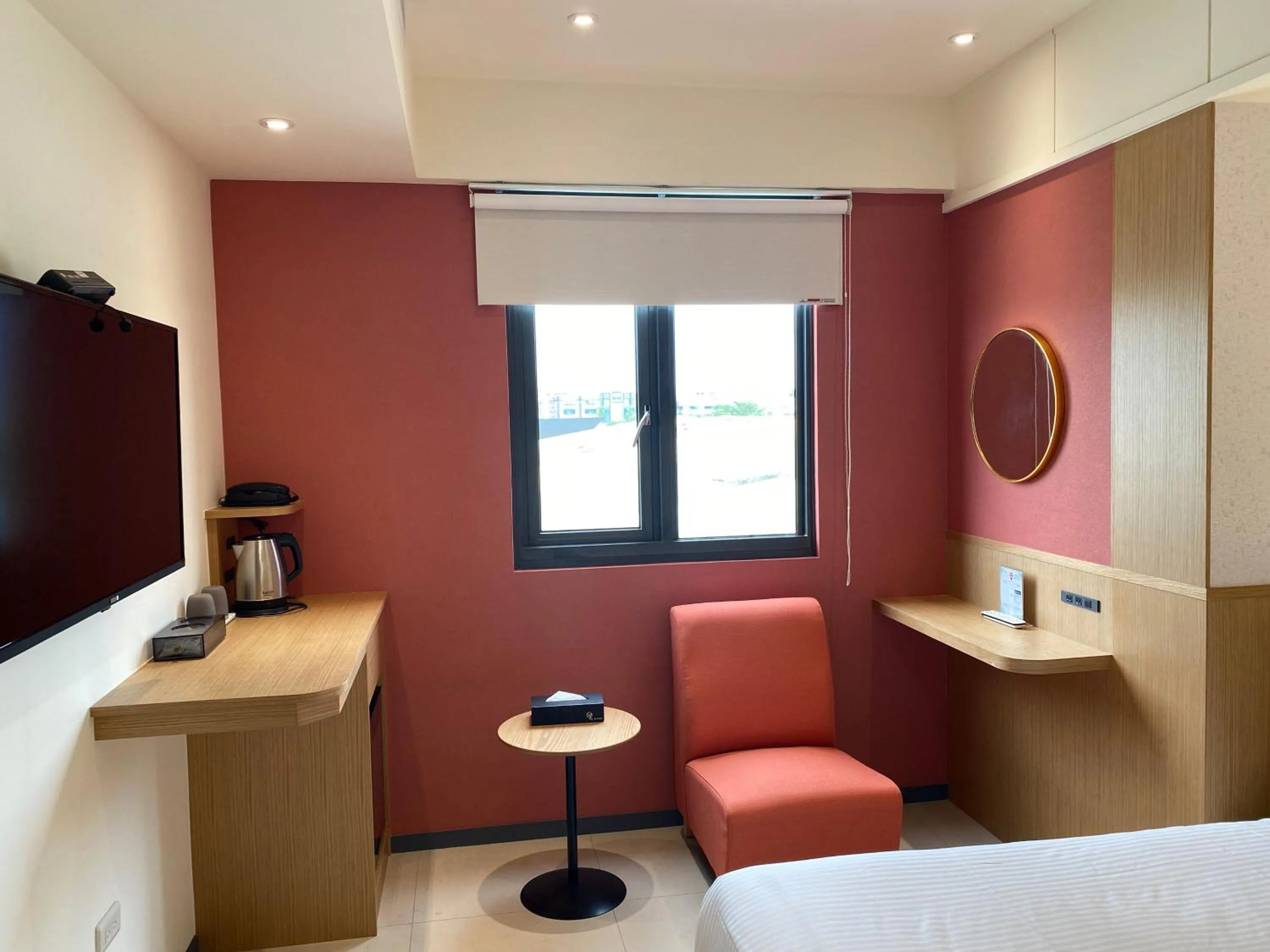 Seating area, Bed in Fu Kuang Hotel