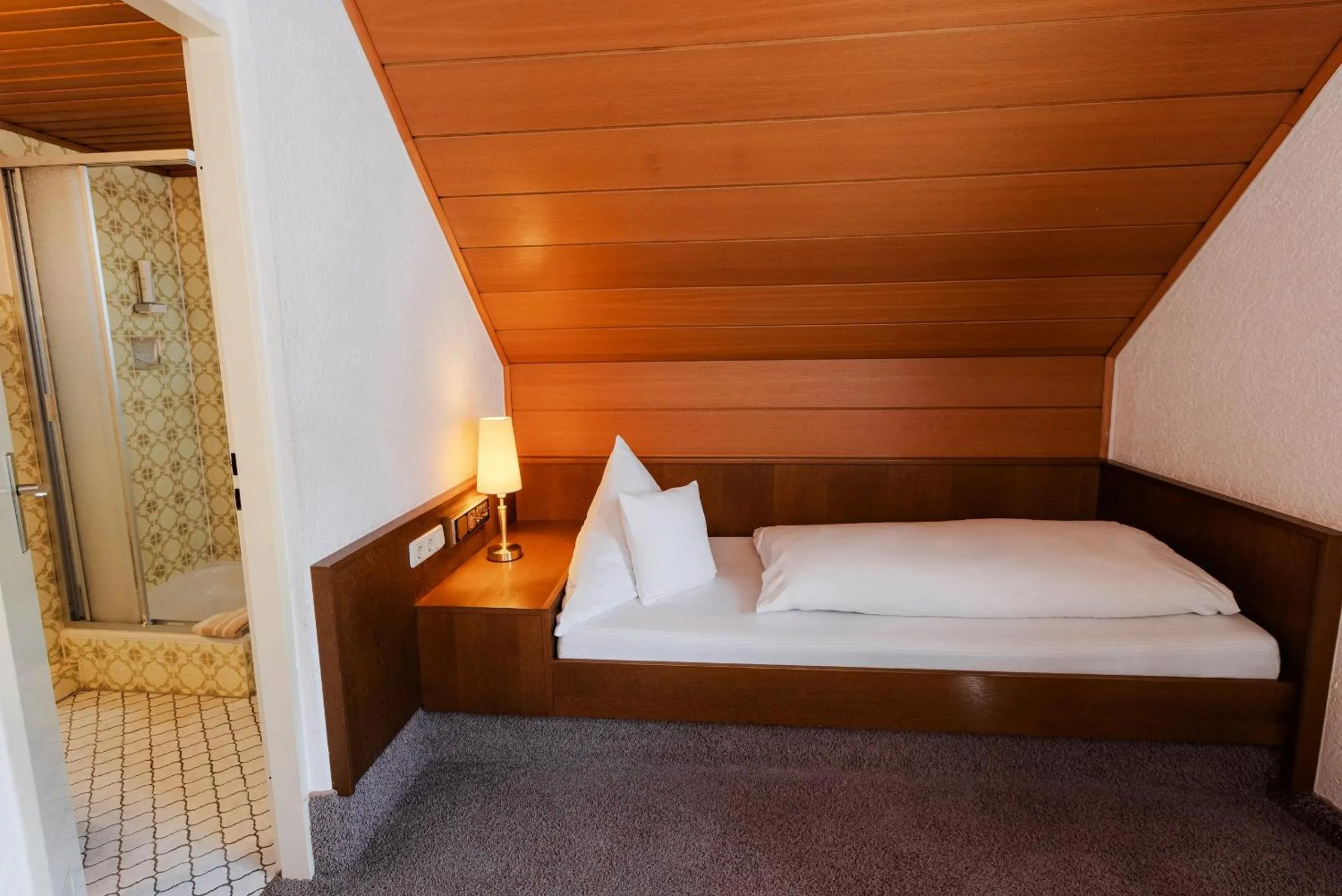 Bed in Landgasthof zur Linde