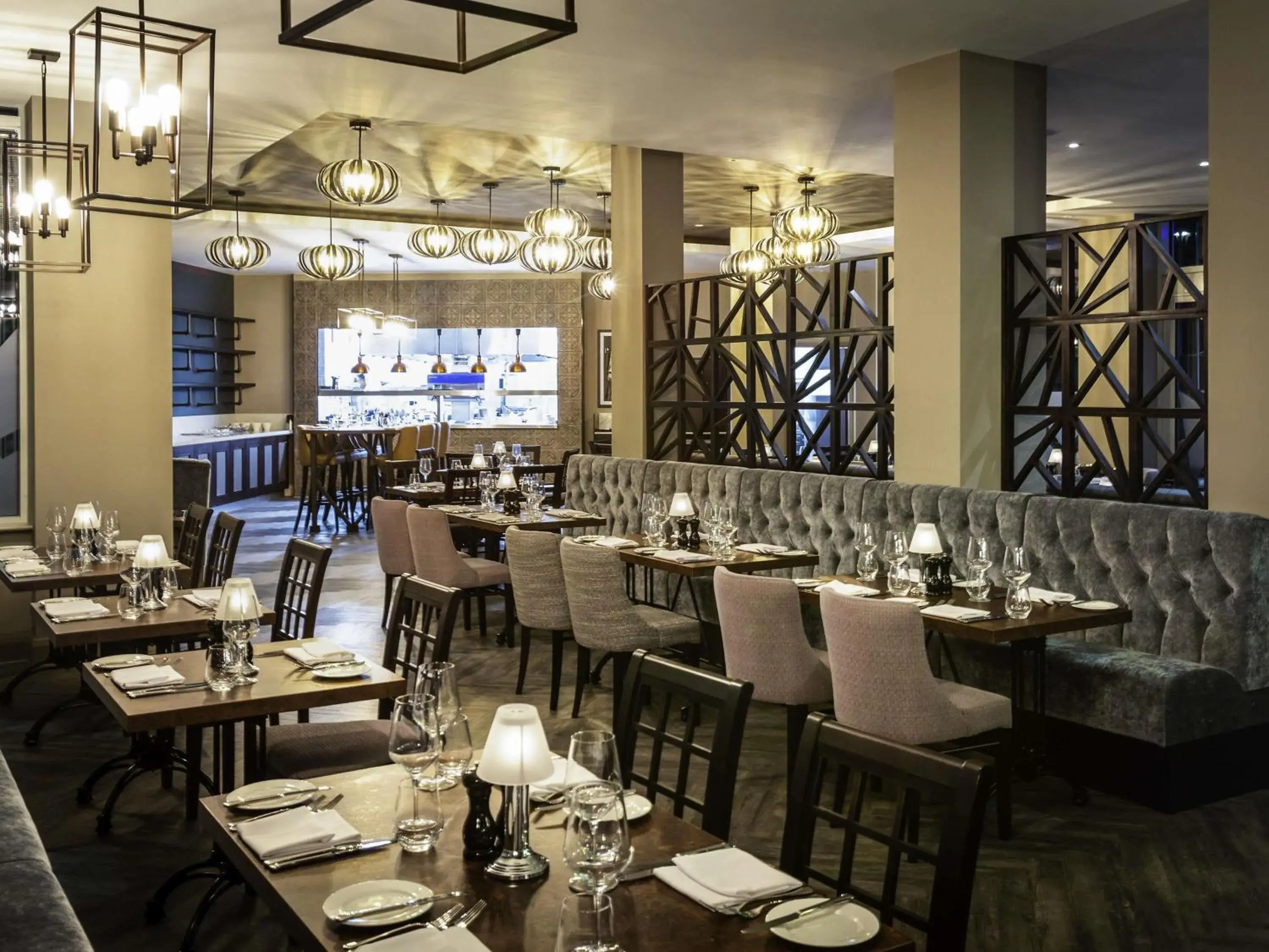 Restaurant/places to eat in Mercure Bridgwater Restaurant/places to eat in Mercure Bridgwater