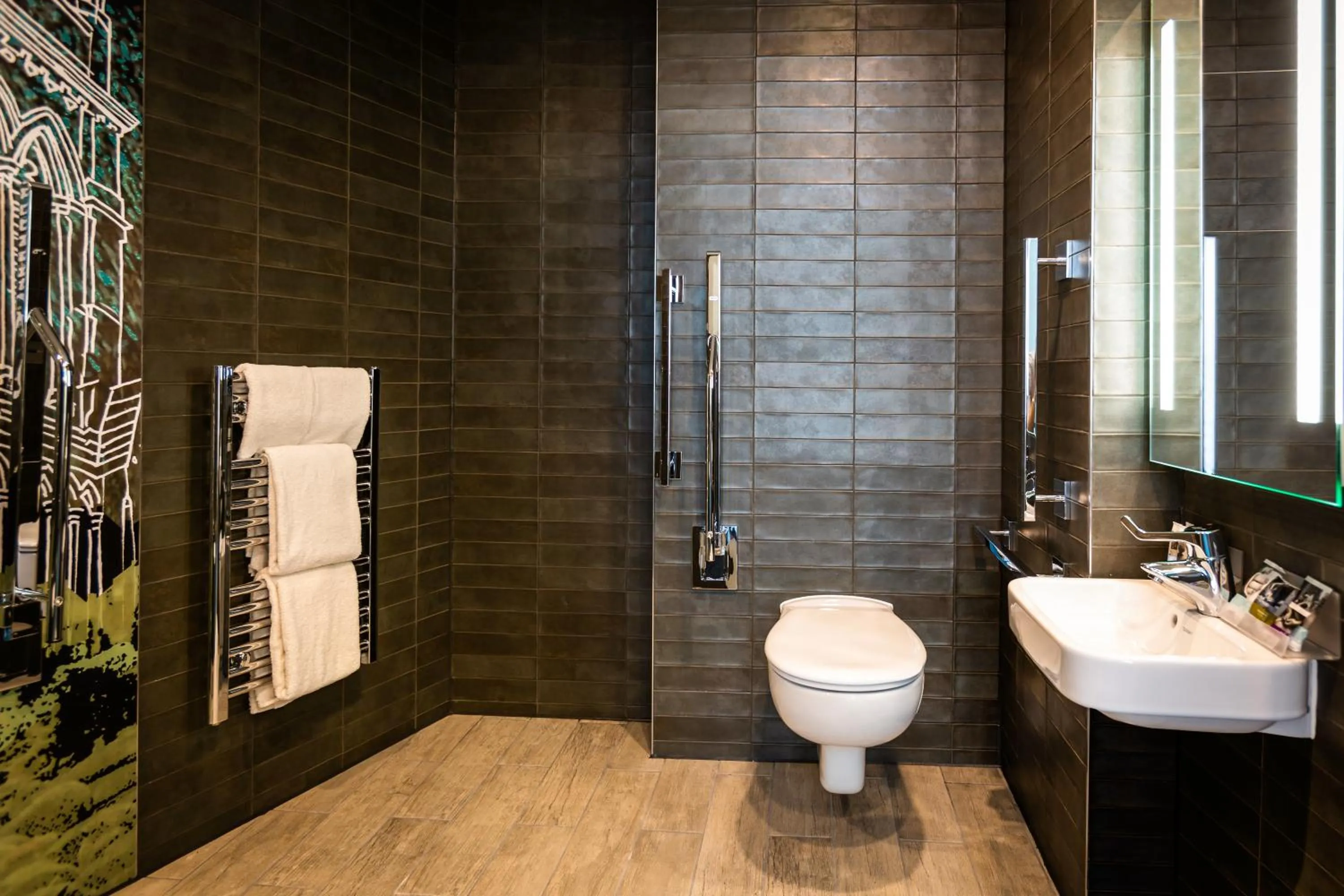 Bathroom in Mercure Bridgwater