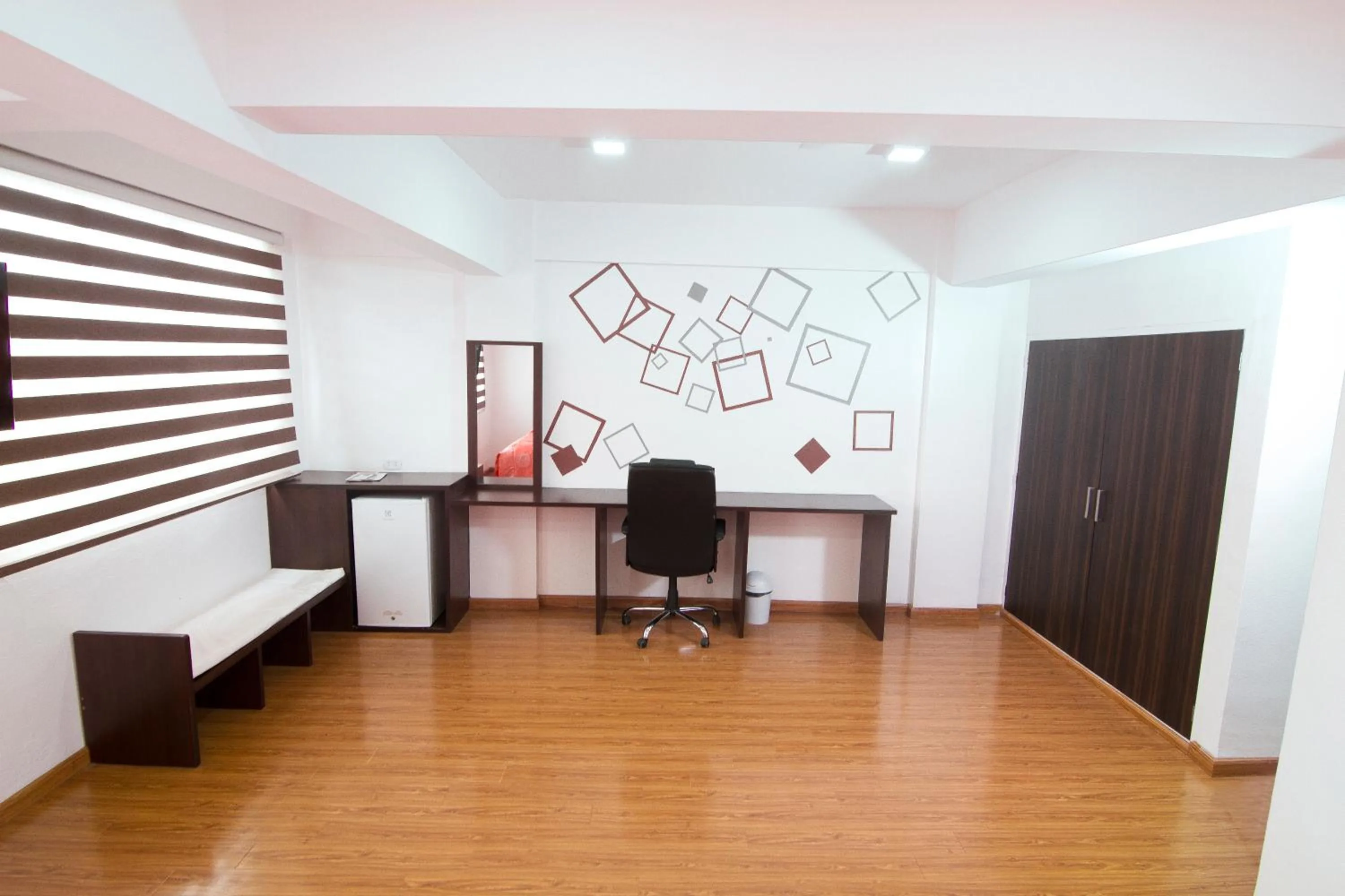 Seating area in Hotel Regina