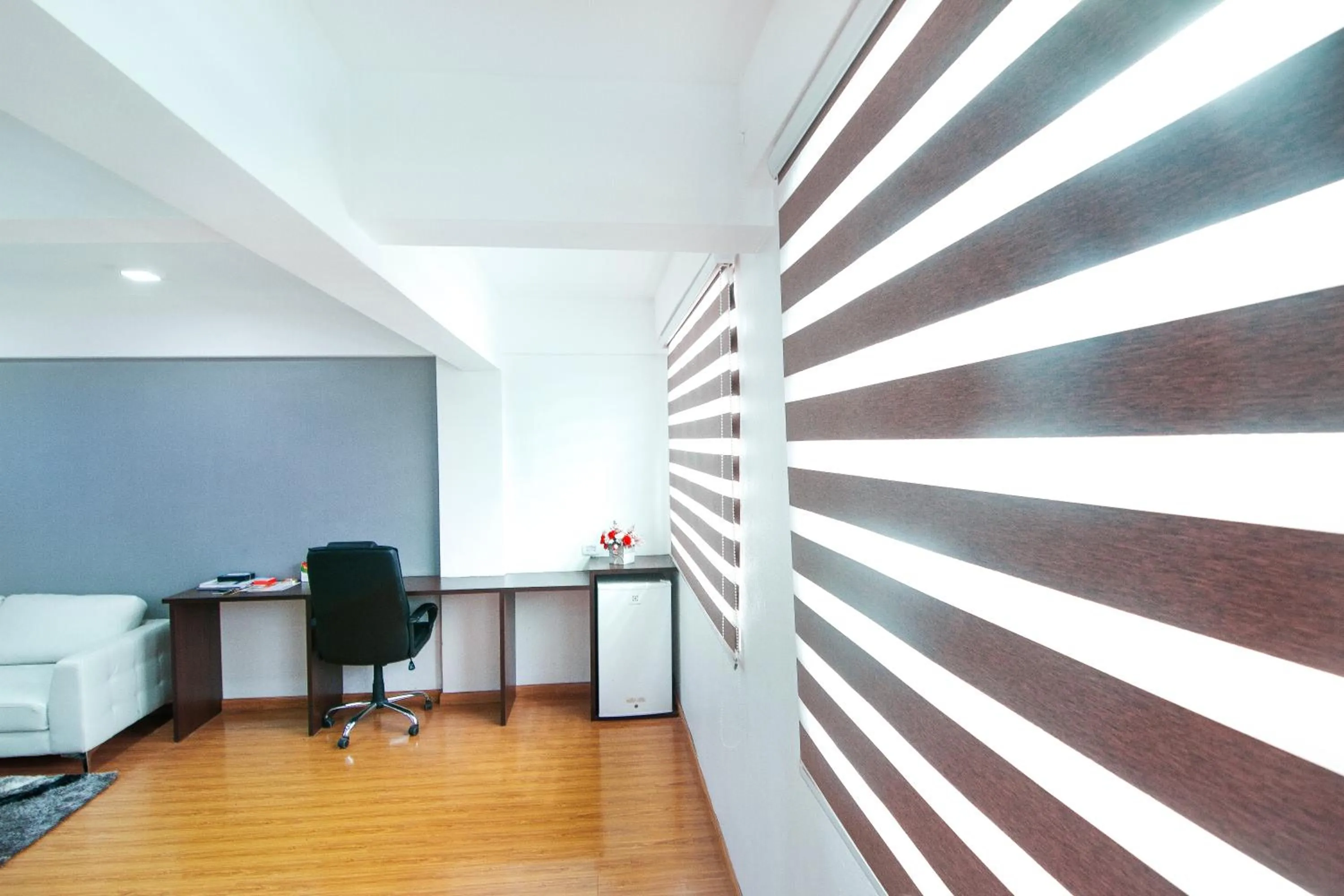 Seating area in Hotel Regina