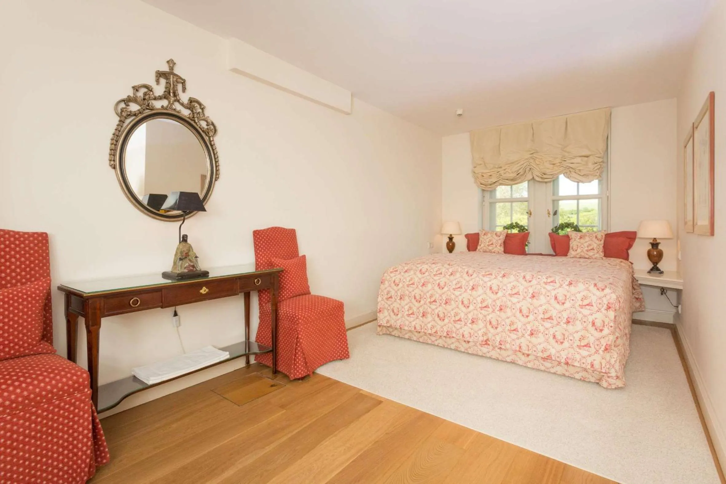 Bedroom, Bed in Schlosshotel Münchhausen