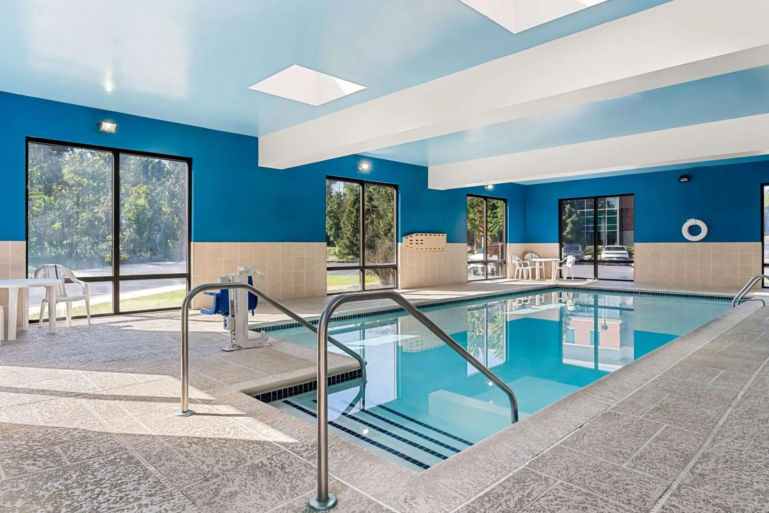 Pool view in Hampton Inn Stroudsburg Poconos Pool view in Hampton Inn Stroudsburg Poconos