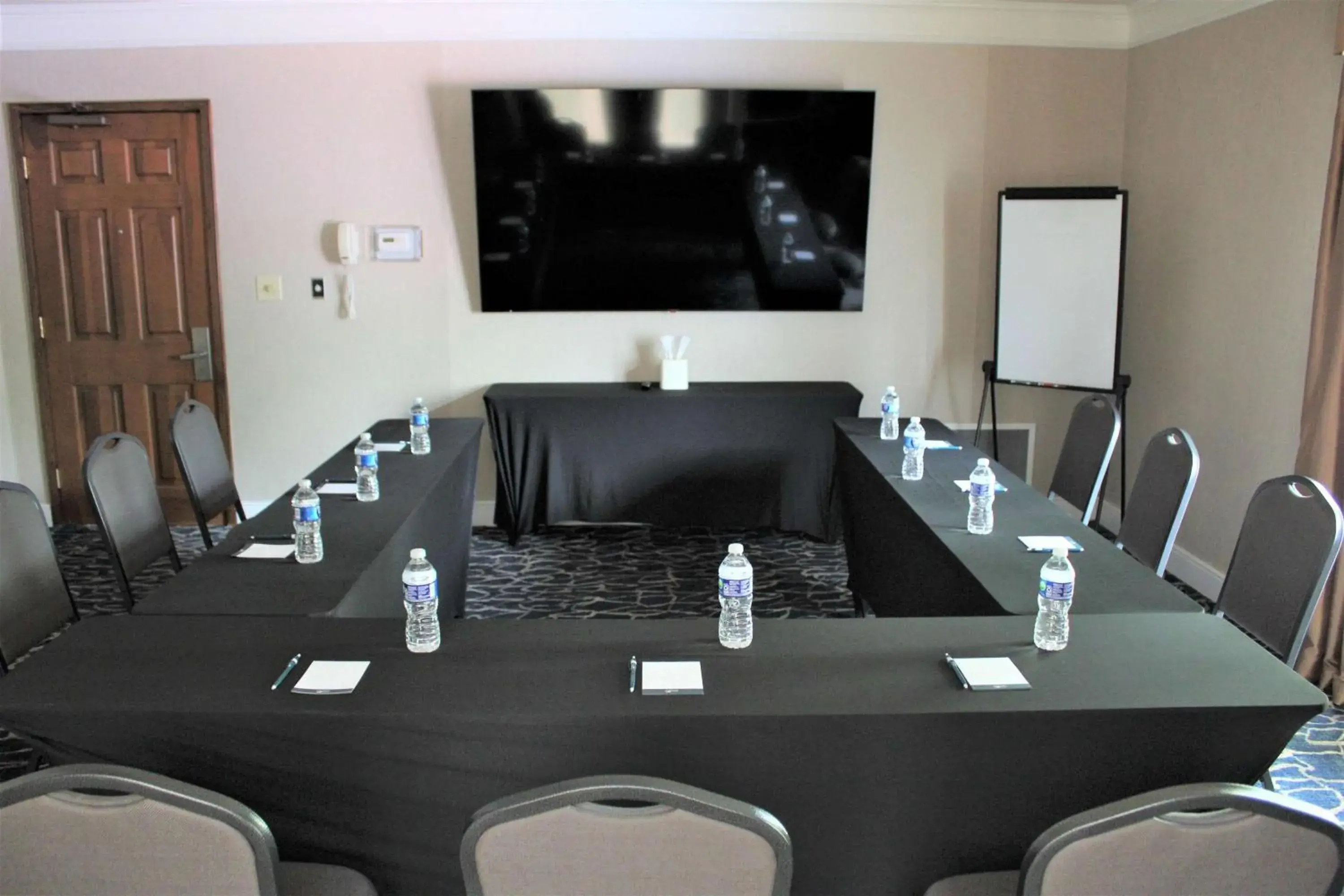 Meeting/conference room in Homewood Suites by Hilton Chicago - Schaumburg Meeting/conference room in Homewood Suites by Hilton Chicago - Schaumburg