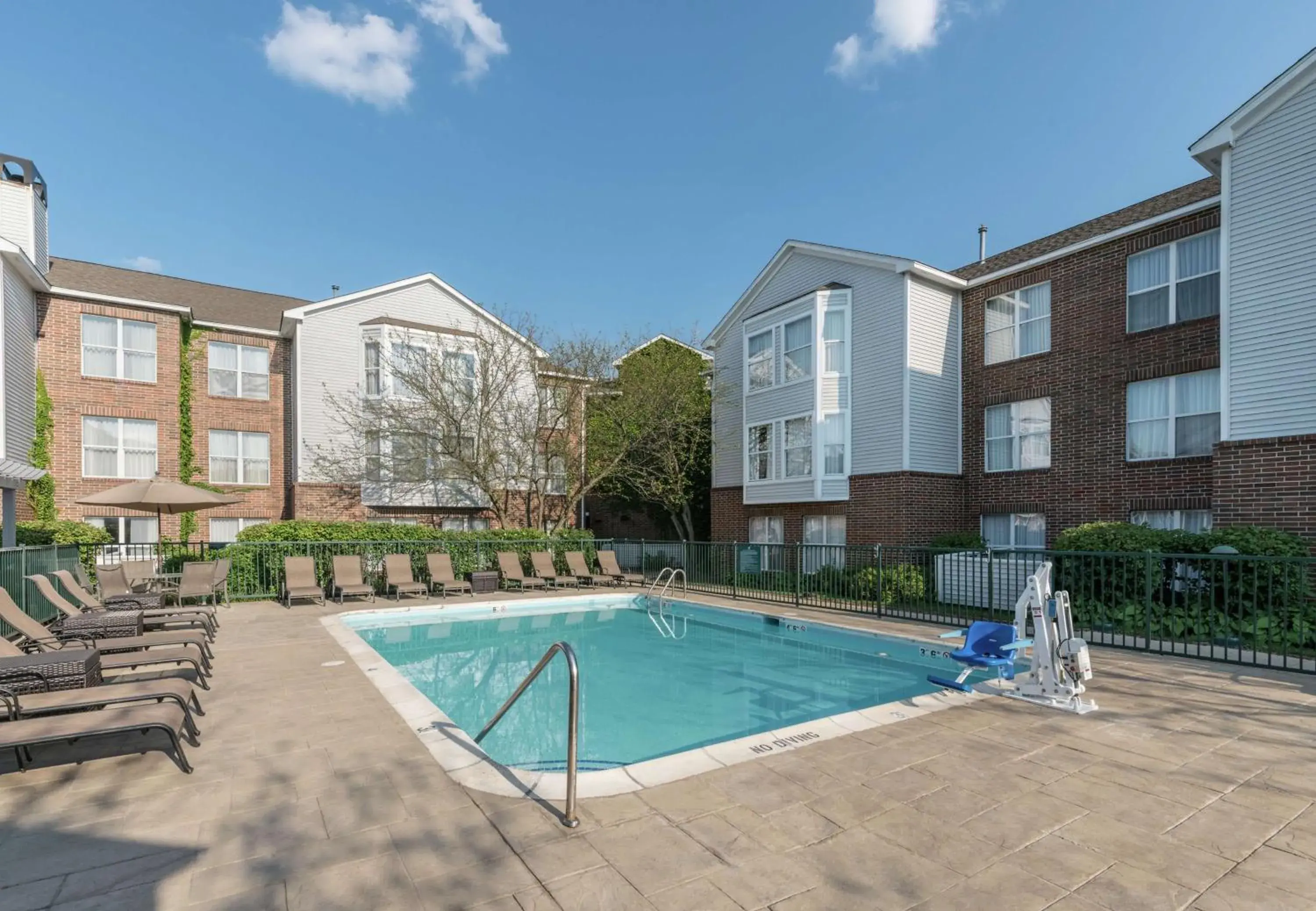 Pool view in Homewood Suites by Hilton Chicago - Schaumburg Pool view in Homewood Suites by Hilton Chicago - Schaumburg