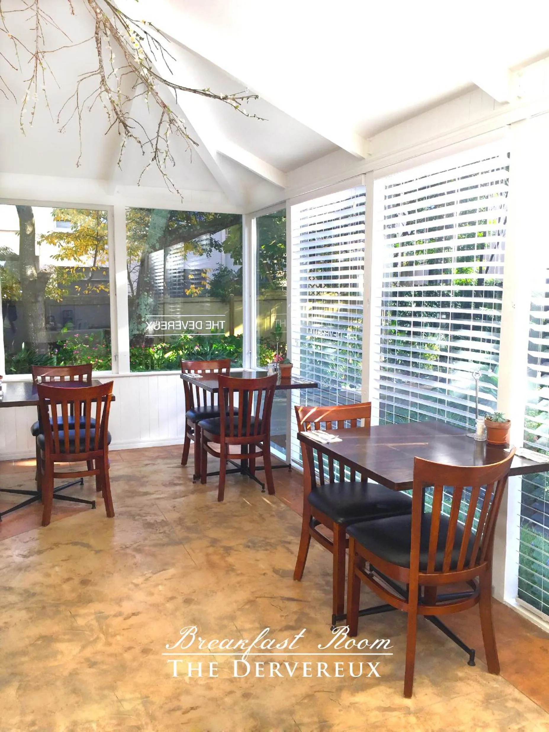 Restaurant/places to eat in The Devereux Boutique Hotel