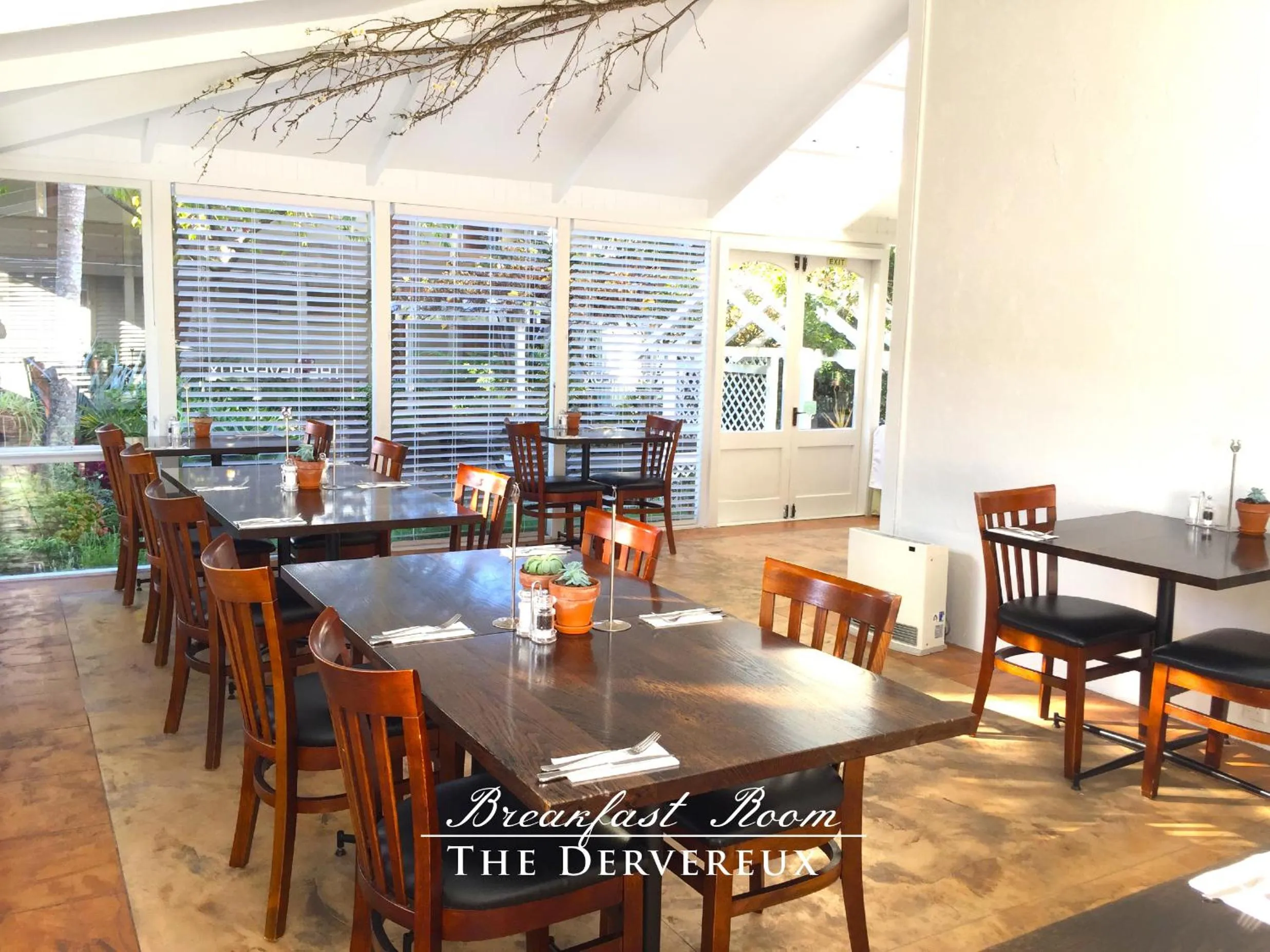 Restaurant/places to eat in The Devereux Boutique Hotel