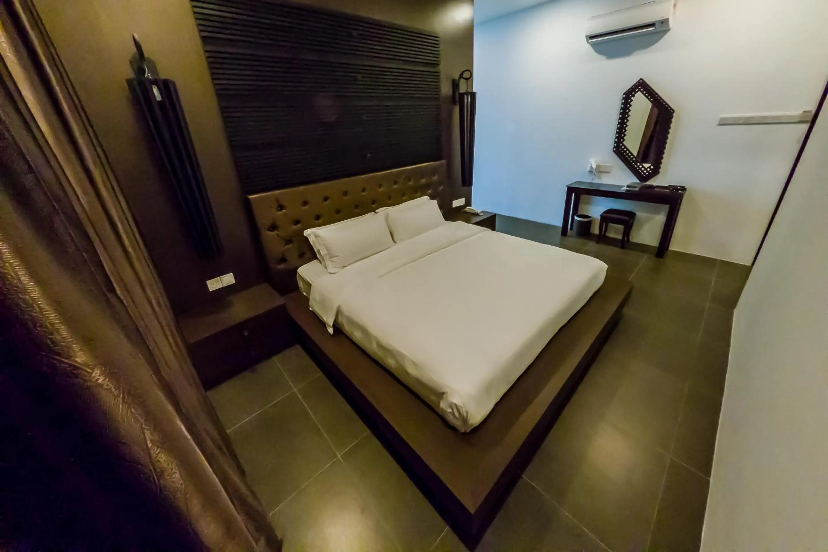 Bed in Hermitage Boutique House