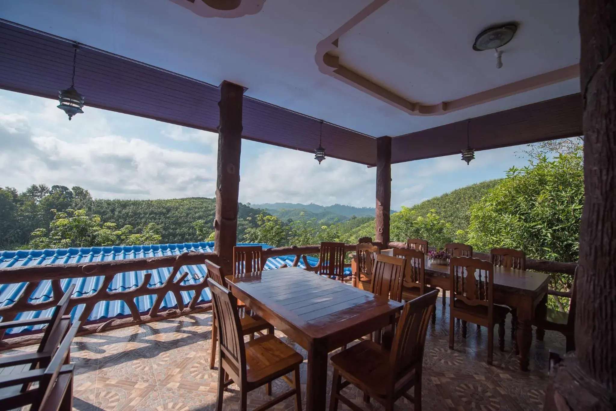 Restaurant/places to eat in Mountain View House Restaurant/places to eat in Mountain View House