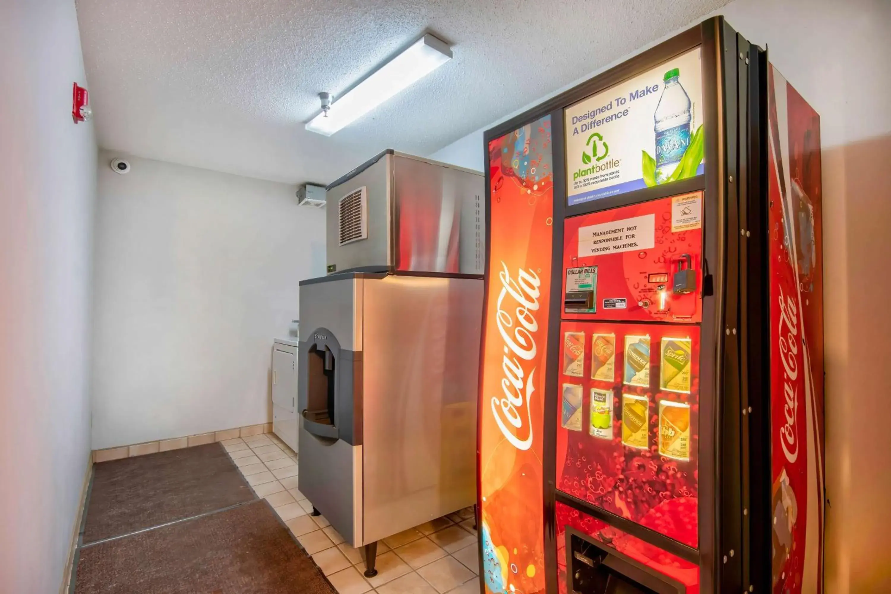 Property building in Motel 6-Abbeville, LA Property building in Motel 6-Abbeville, LA