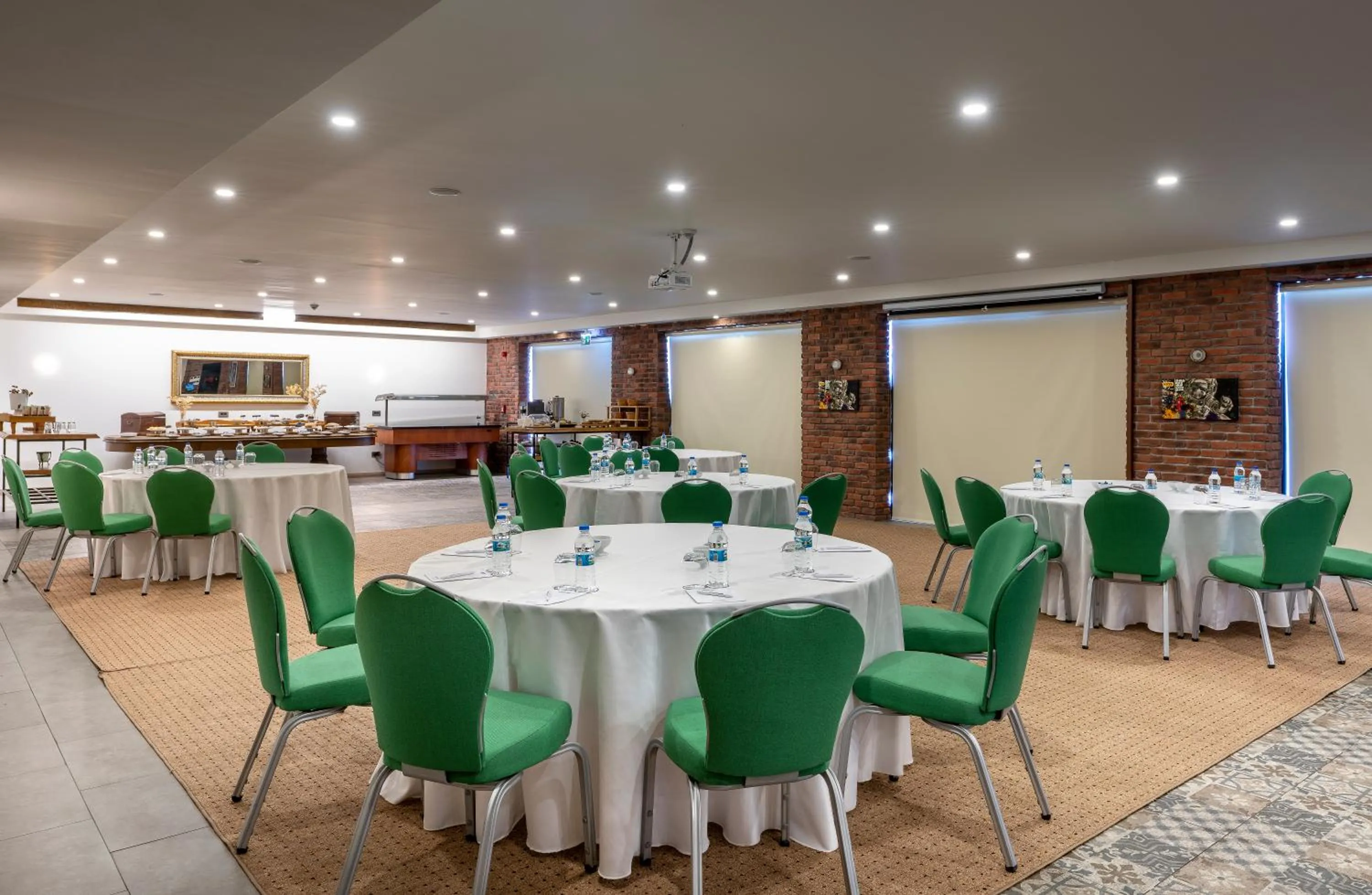 Business facilities in Park Inn by Radisson Istanbul Airport Odayeri