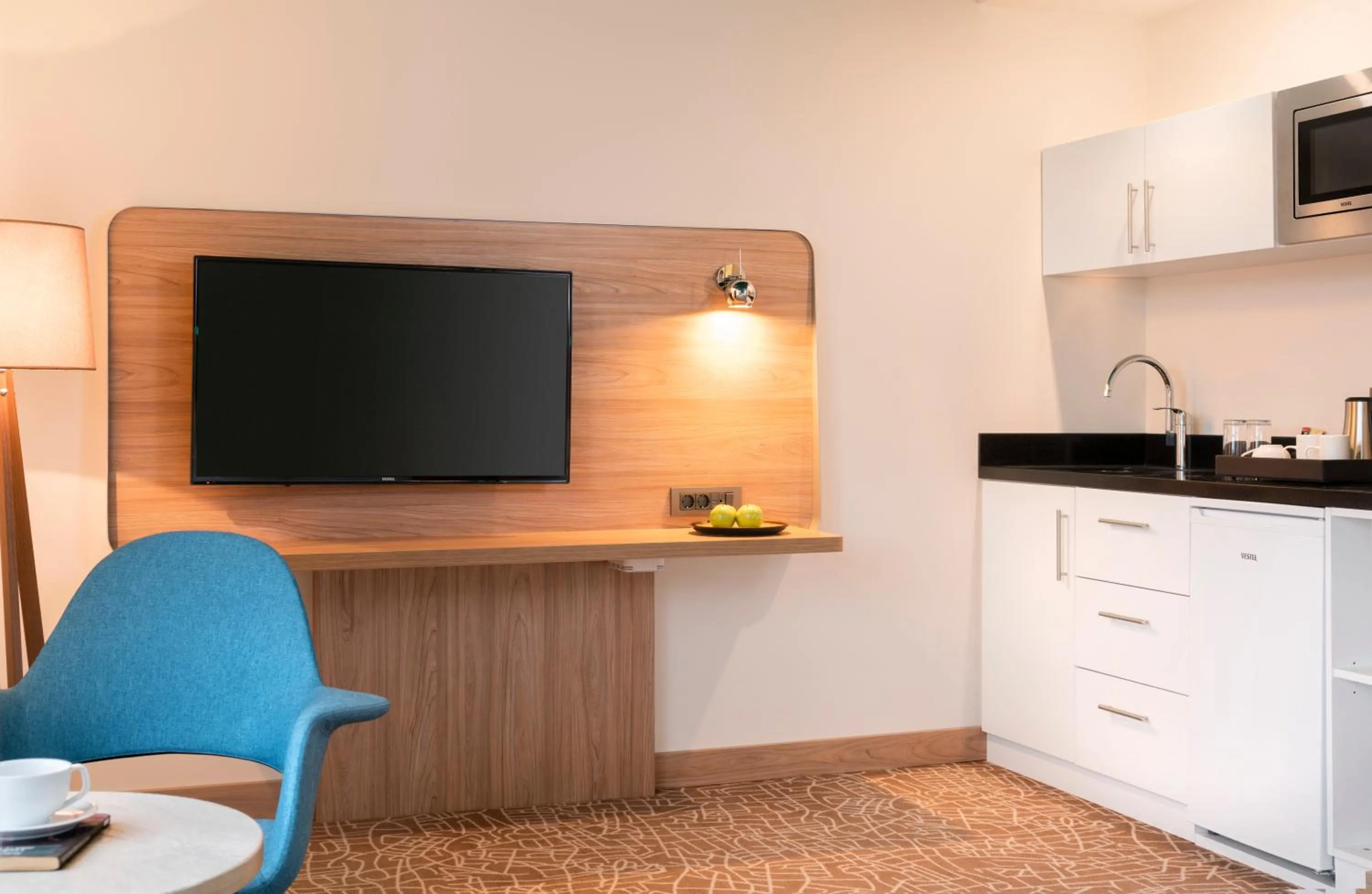 TV and multimedia in Park Inn by Radisson Istanbul Airport Odayeri